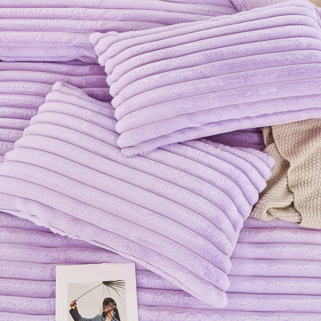 Luxurious Quilted Fleece Twin Comforter Set, Light Purple Super Soft Furry Plush Bedding, Luxury Fluffy Fuzzy Heavy Bed Set for Winter ... - Hypoallergenic Ultra-Fluffy Quilt for Winter Detail
