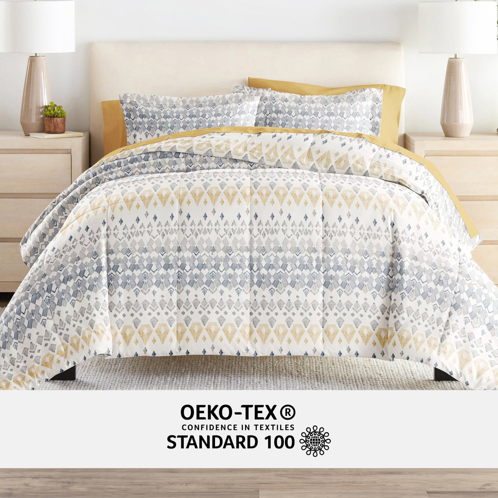 Hypoallergenic Cloud 7 Piece Bedding Bundle, Microfiber Patterned Comforter and Sheet Set, Queen - All-Season Down Alternative Comforter Insert Detail