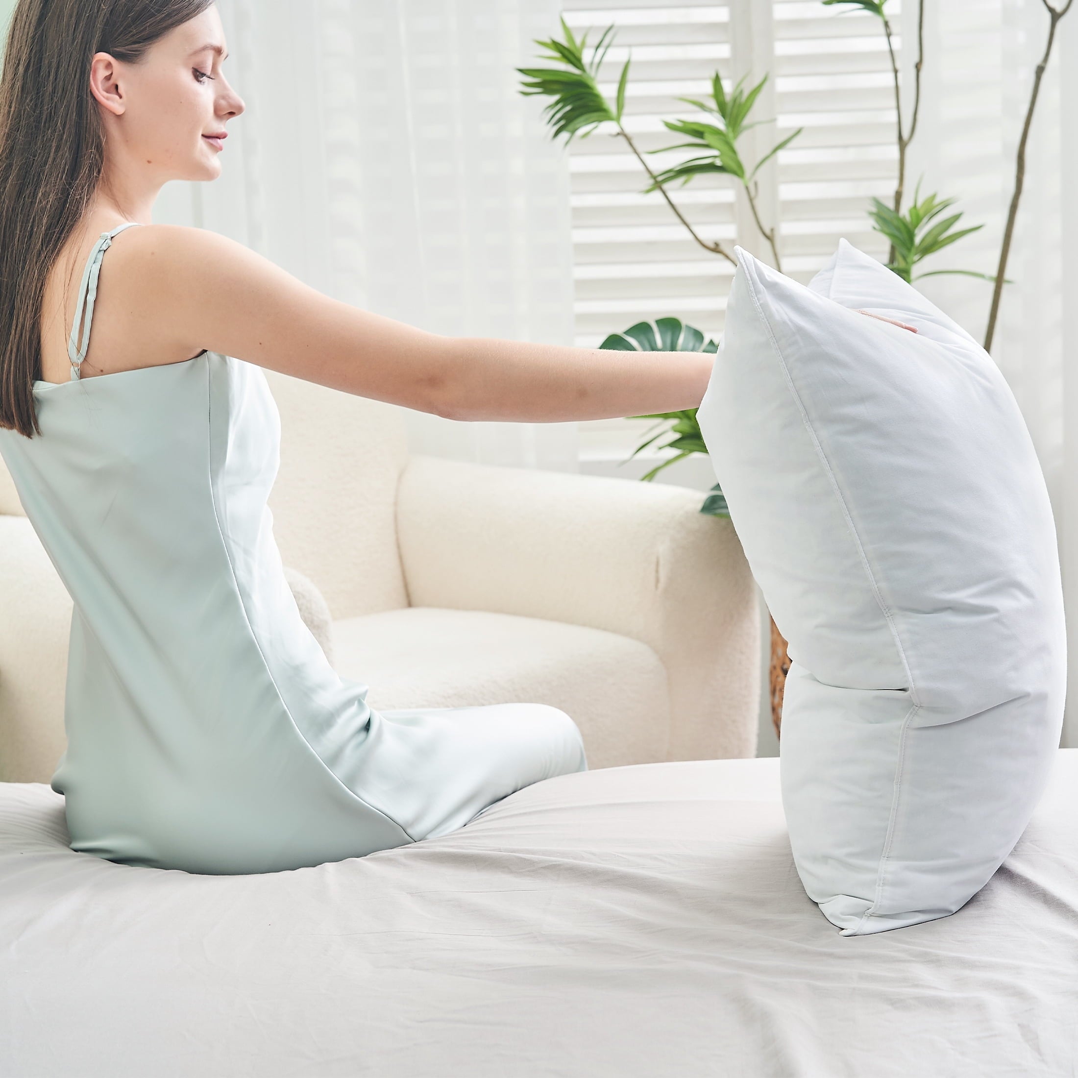 Ergonomic Memory Foam Goose Feather Down Pillows for Sleeping,Luxury Hotel Collection Queen Size Soft Bed Pillow,1 Pack,Queen (20.2" x 28.2") - Orthopedic Shredded Foam Bed Pillow Set Detail