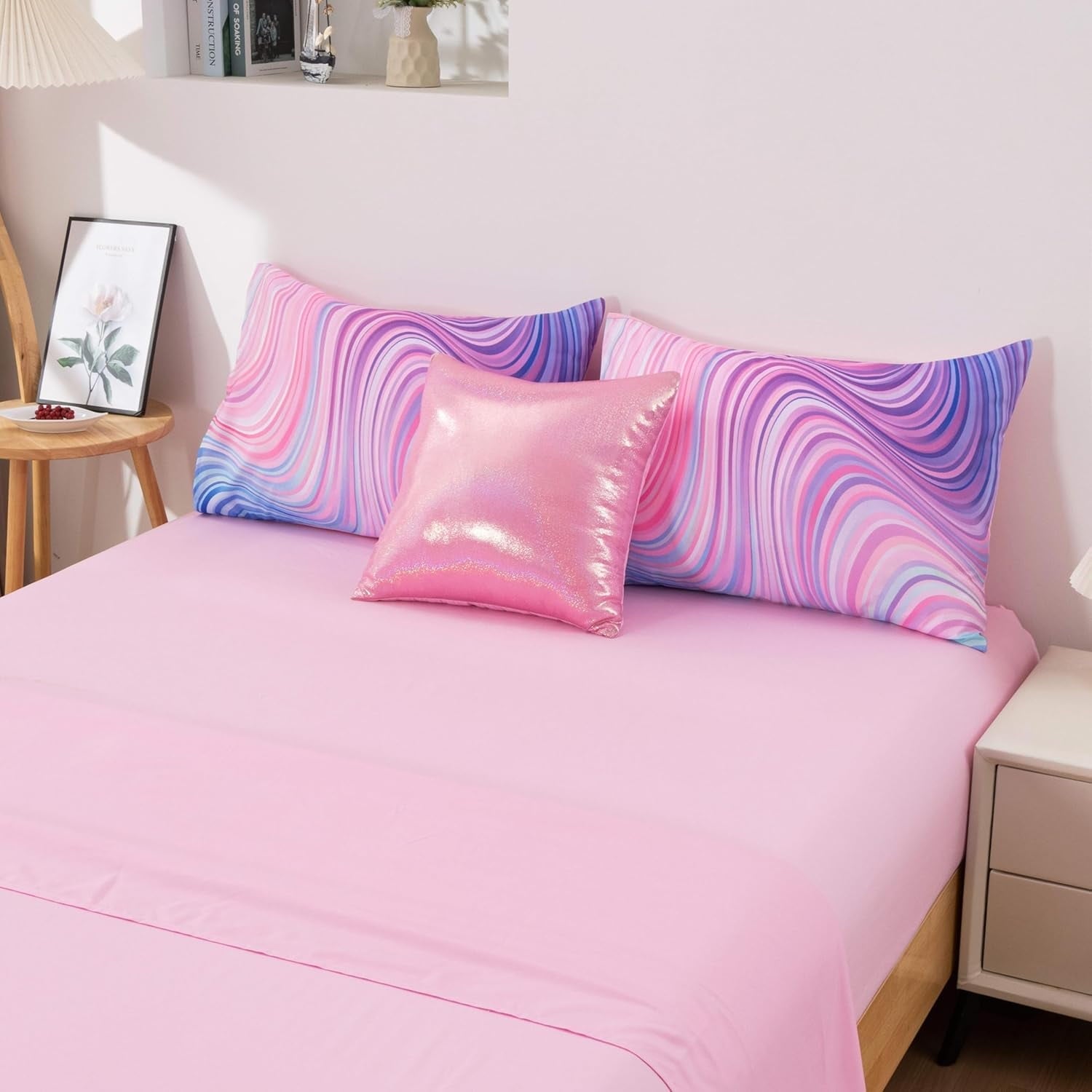 All-Season 6 Pieces Gradient Star Ring Comforter Set, Colorful Glitter Rainbow Wave Stripes Pattern Bedding Set for Boys Girls T... - Luxurious Quilted Duvet Cover Set Detail