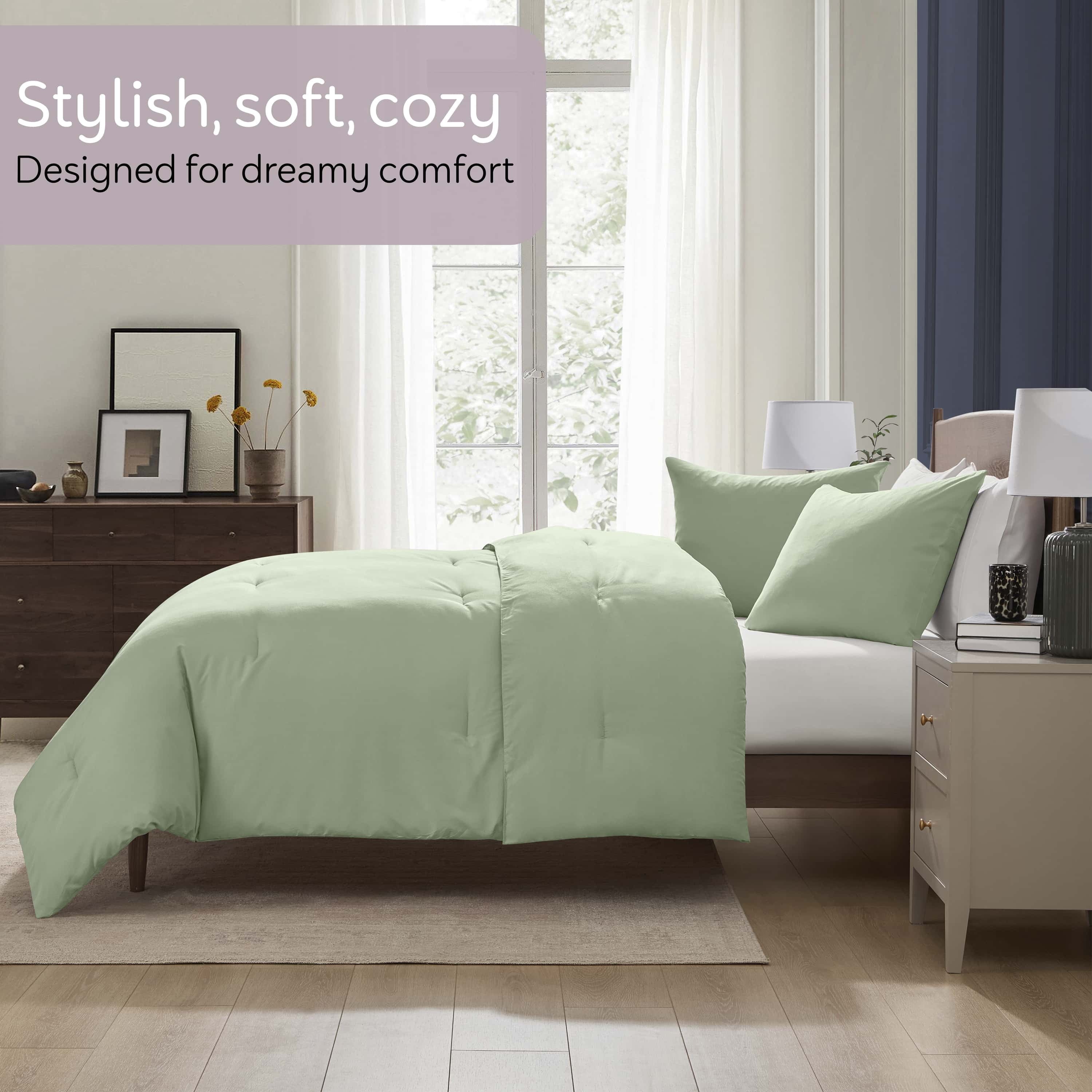Fluffy Down Alternative Comforter Sets, All Season Lightweight Solid Queen Comforter Set, 3-Pc Bedding Sets, Sage Green - All-Season Down Alternative Comforter Insert Detail