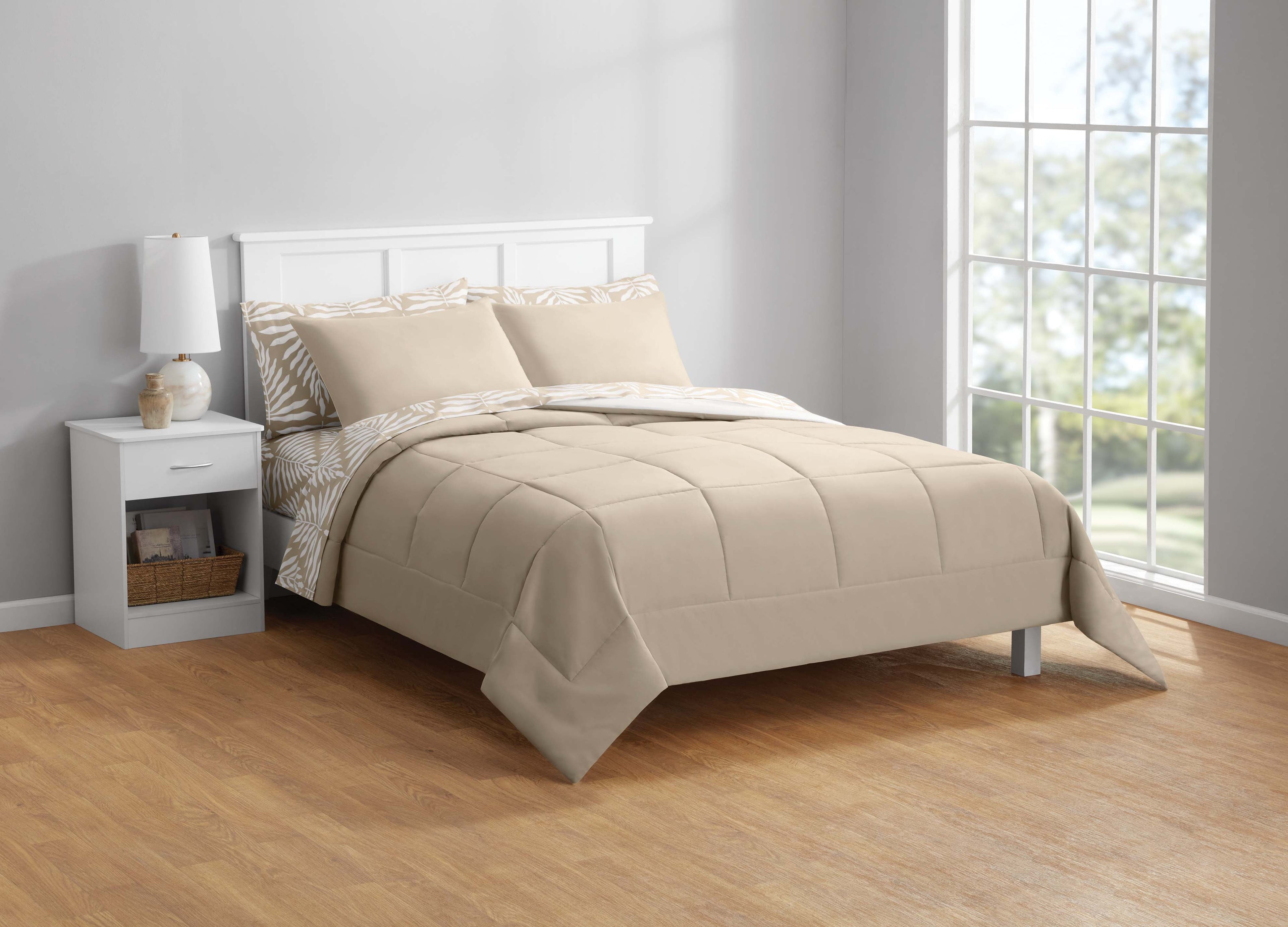 Fluffy Down Alternative All in One Reversible Comforter and Sheet Set- 7 Piece, Queen, Beige Palm - All-Season Down Alternative Comforter Insert Detail