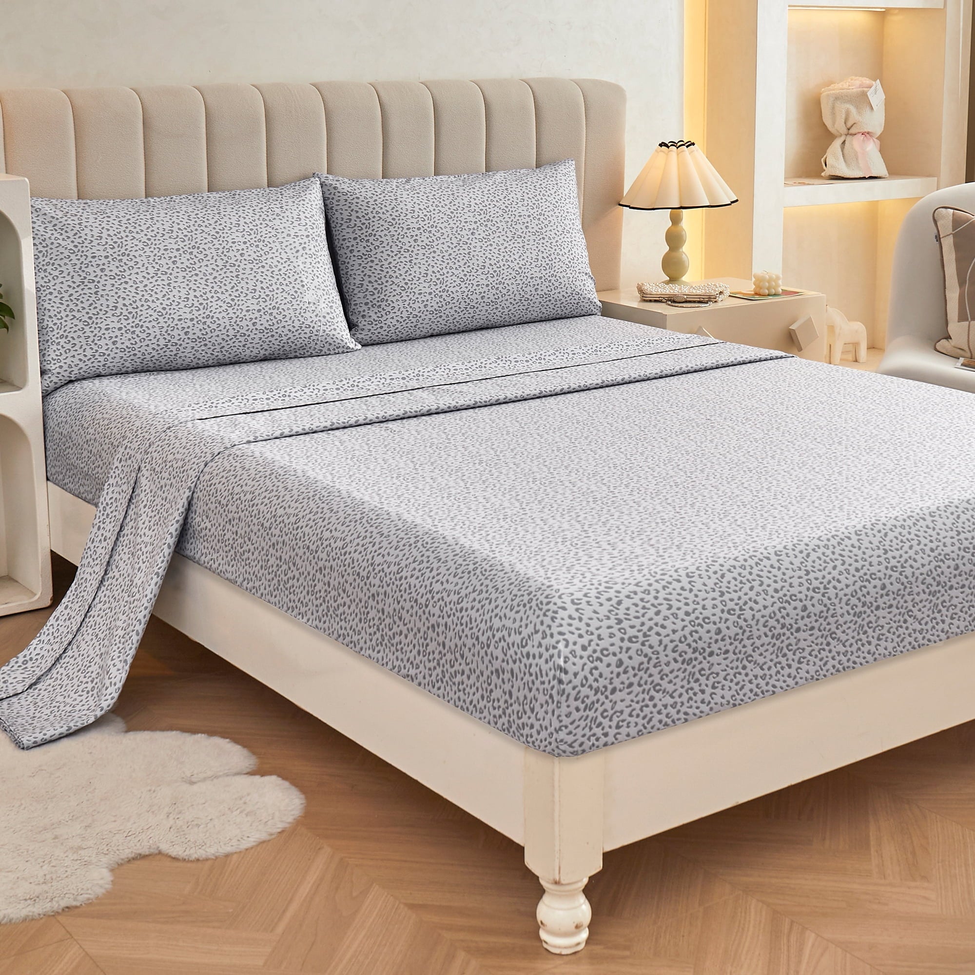Breathable Luxury Floral King Sheets, Soft Breathable Microfiber Printed Bed Sheet Set, Deep Pocket Non-Slip Fitted Sheet Included - Cooling Hotel Quality Bedding Sheets and Pillowcases Detail