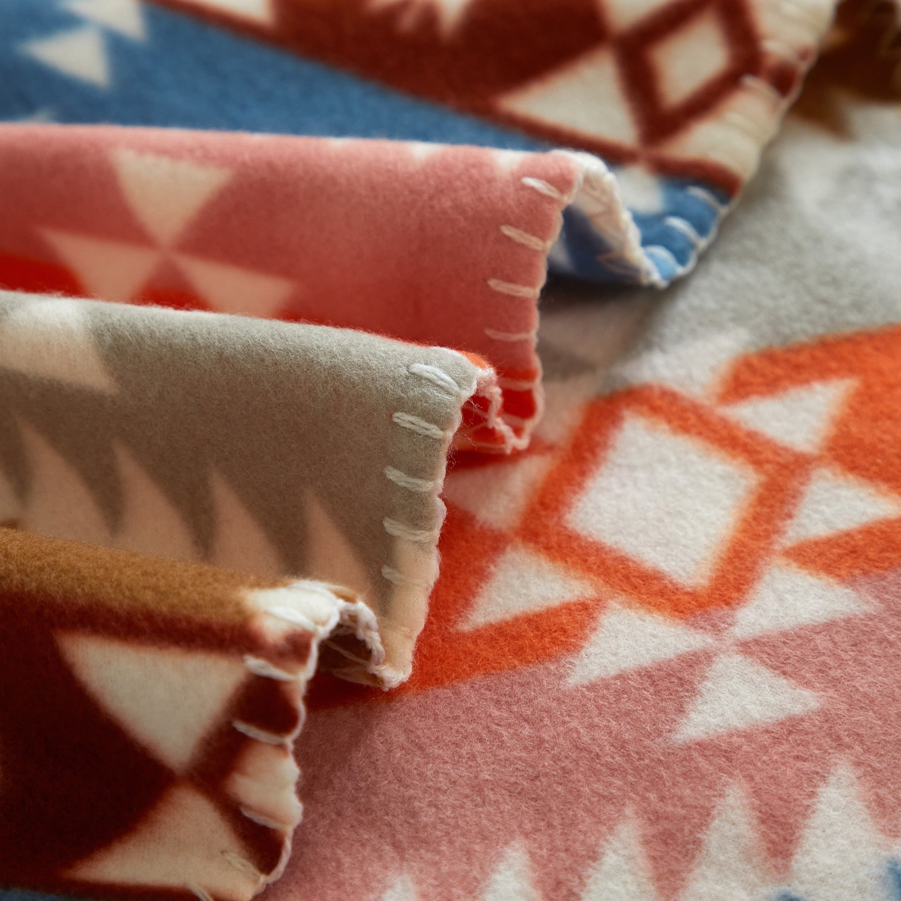 Cozy Fleece Stripe Fleece Throw - Lightweight Plush Warm Blanket for All Seasons Detail
