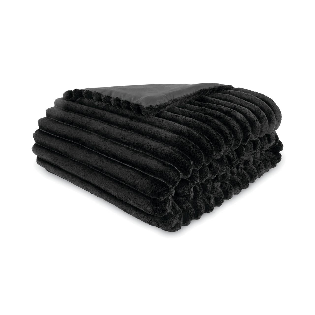 All-Season Full/Queen Comforter Set, All-Season, 5-Piece, Black Cozy Plush - All-Season Down Alternative Comforter Insert Detail