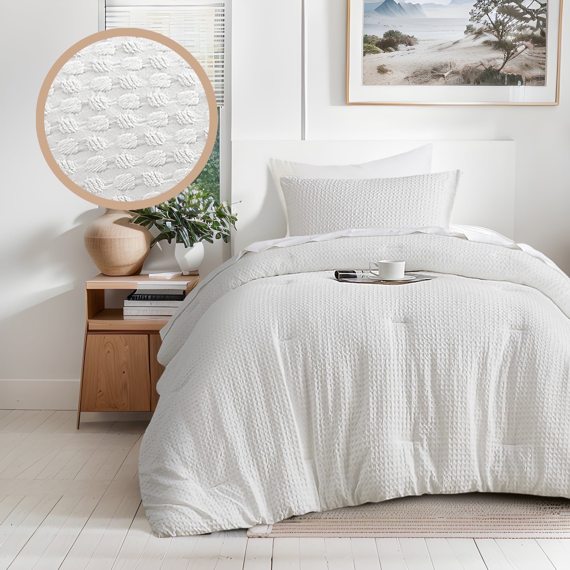 Hypoallergenic Cloud Comforter Sets Twin/Twin-XL, 2 Piece Soft Bedding Sets, Off-White Comforter Bed Set with Pillow Shams - Cloud-Like Soft Lightweight Bed Comforter Detail