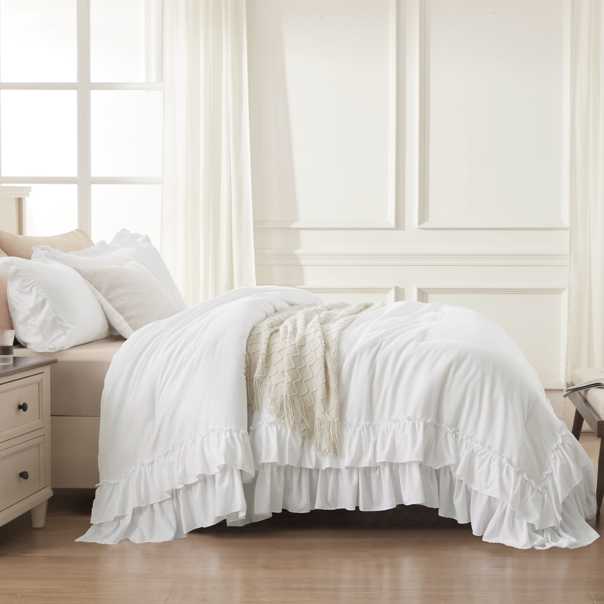 Fluffy Down Alternative Queen Comforter Set White - 3 Pieces Soft Fluffy Ruffle Bedding Comforter Sets for Queen Bed, All Season Farmhouse Li... - Cloud-Like Soft Lightweight Bed Comforter Detail