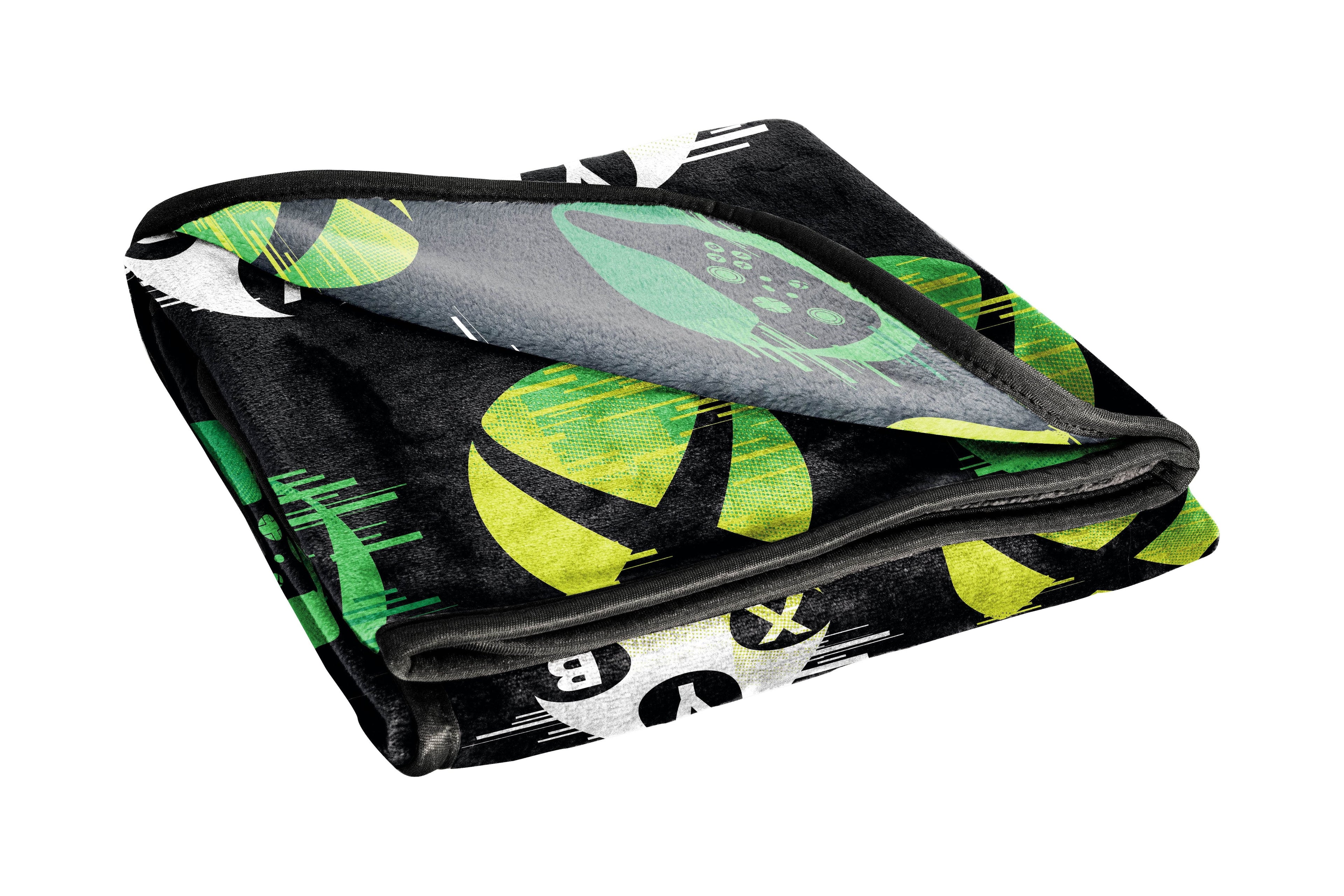 Super Soft Flannel Head Glow In The Dark Kids Throw Blanket, 46 x 60, Microfiber, Black - Lightweight Plush Warm Blanket for All Seasons Detail