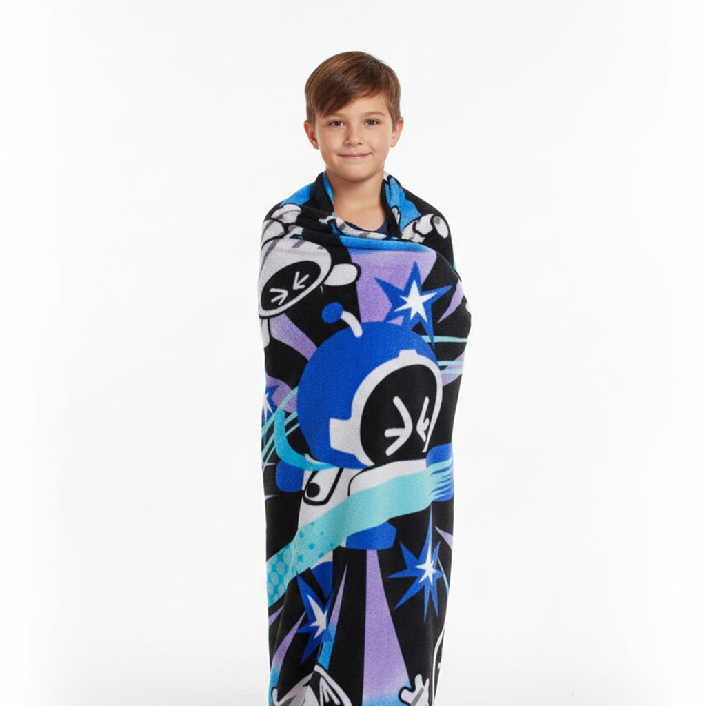 Decorative Knitted Silk Touch Throw Blanket for Kids, 46x60 inches - Super Soft Reversible Sherpa Flannel Blanket Detail