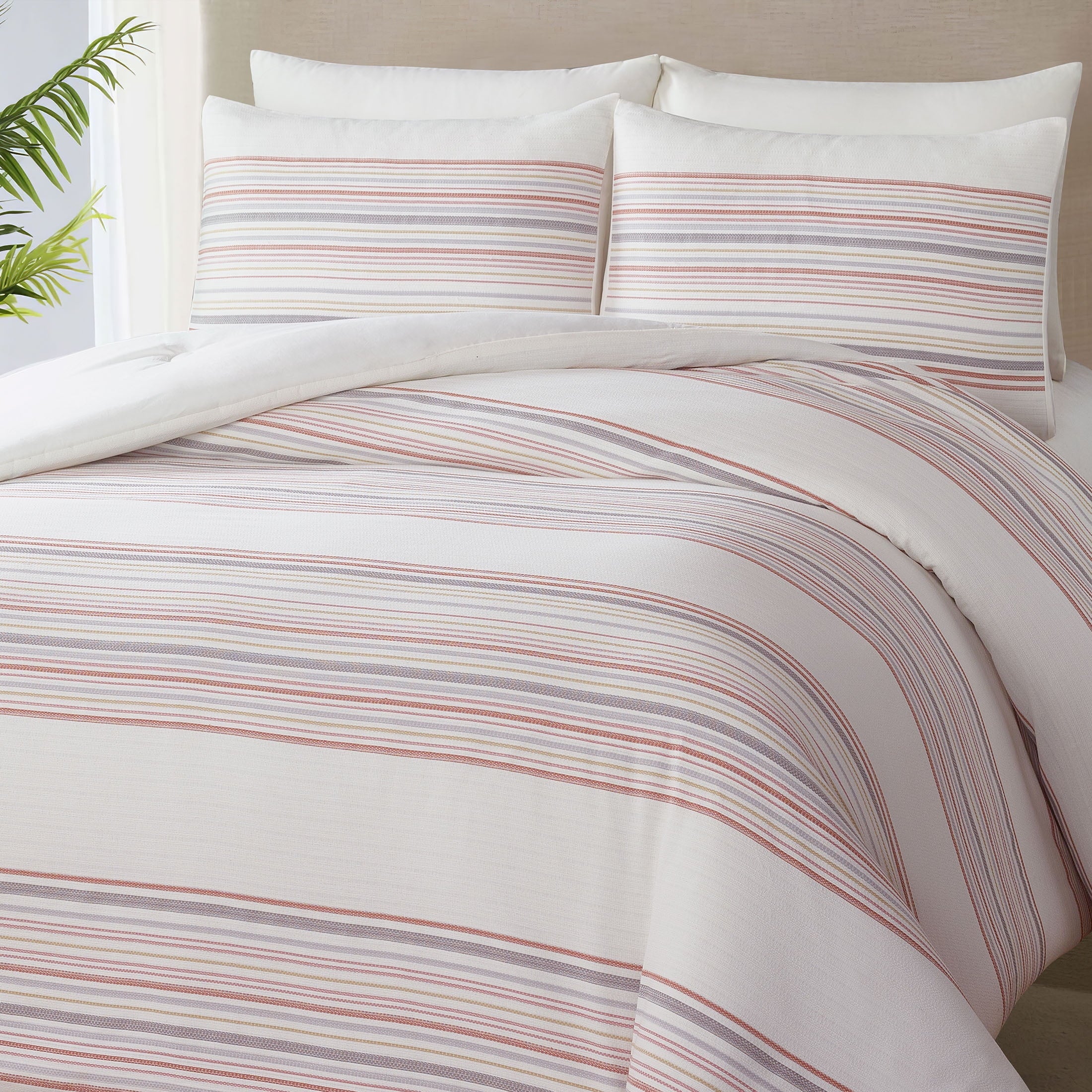 Fluffy Down Alternative 3-Piece Red Yarn Dye Stripe Comforter Set, Full/Queen - All-Season Down Alternative Comforter Insert Detail
