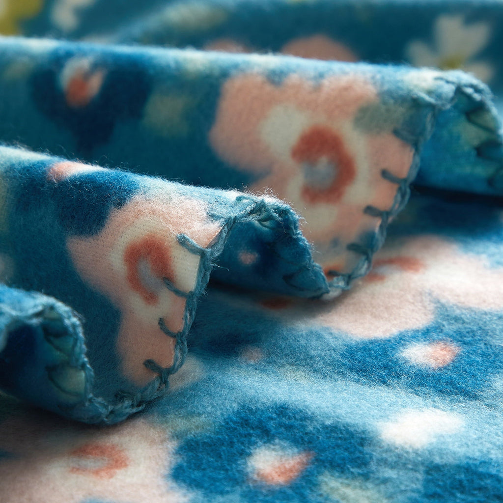Reversible Sherpa Cozy Fleece Throw Blanket Delightful Floral 50" x 60", All Ages - Luxury Knitted Decorative Throw Blanket with Fringes Detail