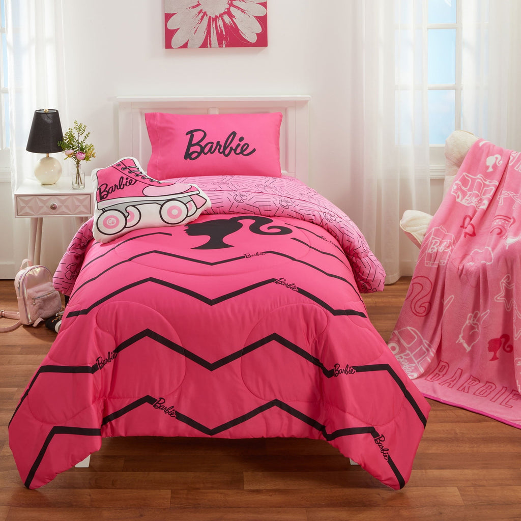 All-Season Kids 2 Piece Pink Black Chevron Reversible Comforter and Pillowcase set, Twin/full - Luxurious Quilted Duvet Cover Set Detail