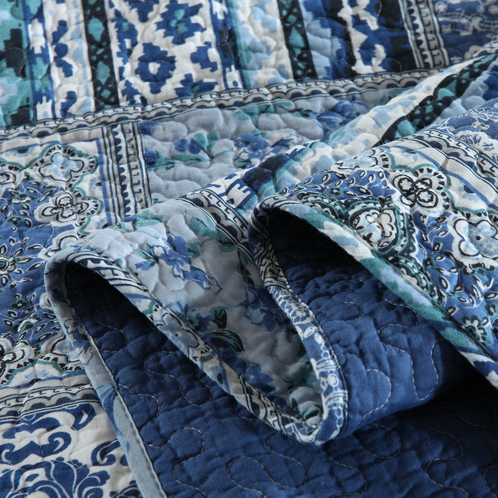 Hypoallergenic Cloud Quilt Comforter Cotton Bedding Set With Shams, Vintage Blue, King - Cloud-Like Soft Lightweight Bed Comforter Detail