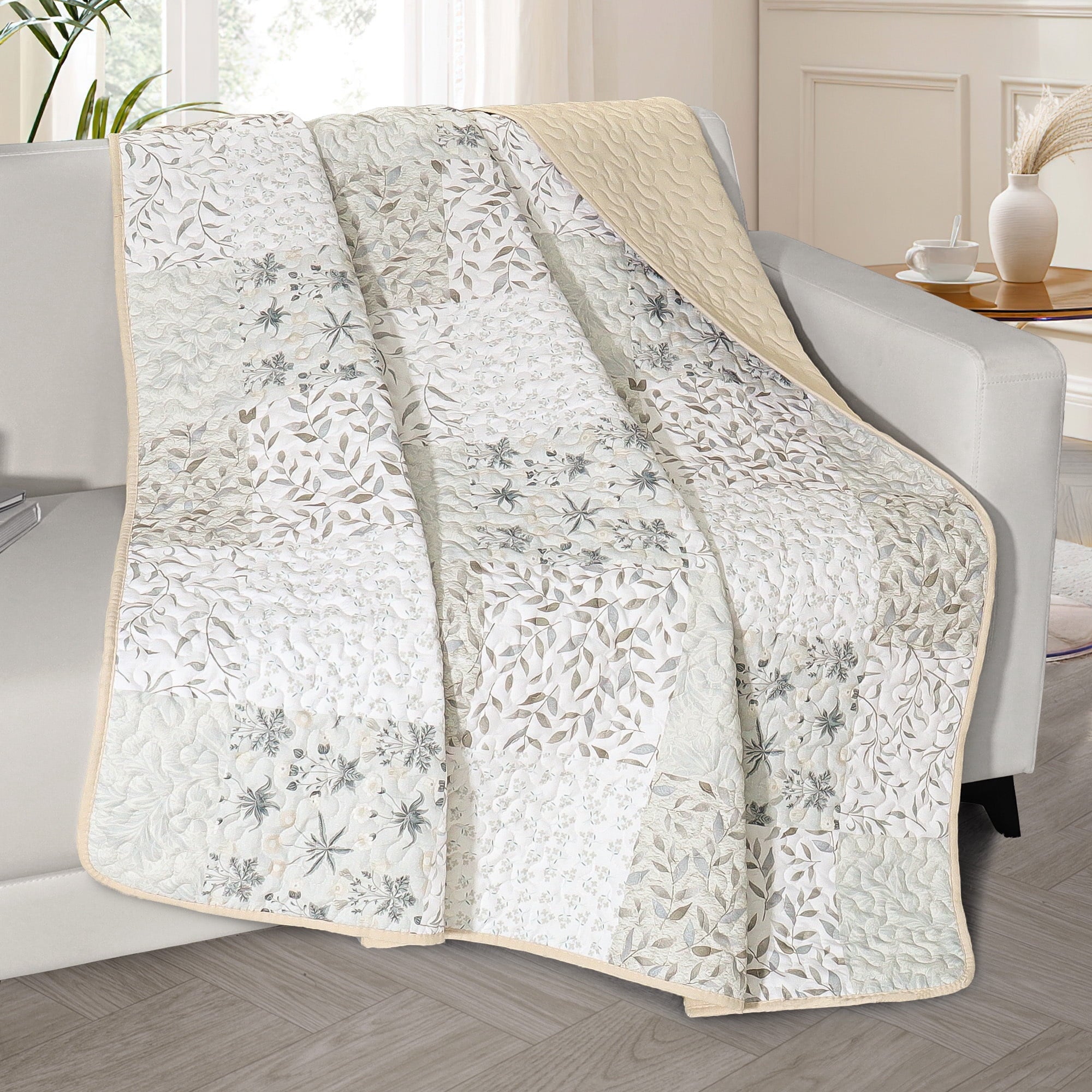 Reversible Sherpa Microfiber Boho Patchwork Pattern Quilted Throw Blanket for Bed/Couch/Sofa, Soft and Lightweight (50"x 60", Grey) - Cozy Fleece Throw Blanket for Couch & Bed Detail