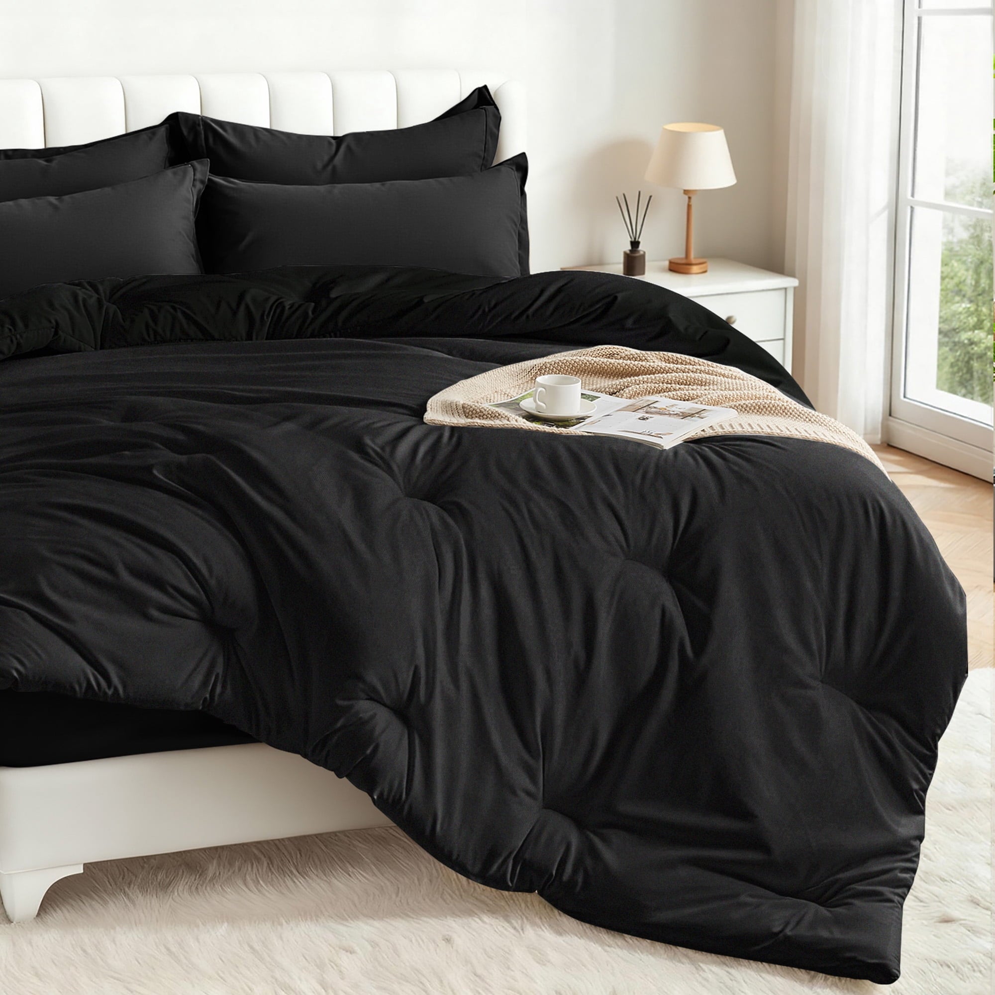 Fluffy Down Alternative 5-Piece Bed in Bag - Twin Size Comforter Sets, Pillowcases & Sheet Collection for Cozy Bedding Sets Black - All-Season Down Alternative Comforter Insert Detail