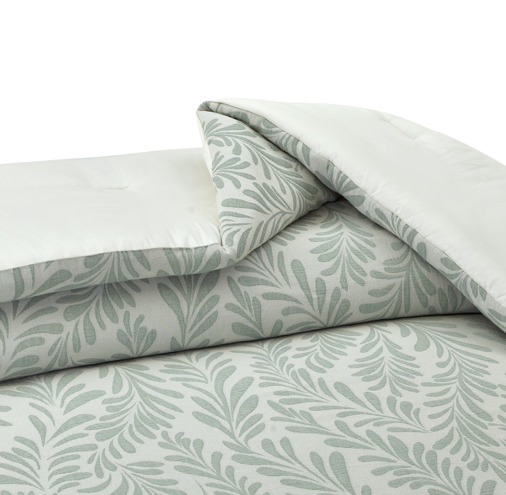 Luxurious Quilted Botanical 3-Piece Comforter Set, Green, Full Queen, All Ages - Luxurious Quilted Duvet Cover Set Detail