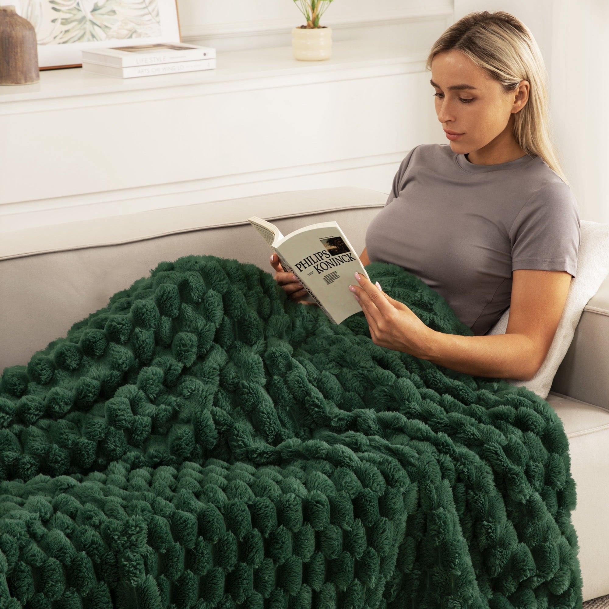 Super Soft Flannel 50"x60" Throw Blanket for Couch with Expanded 3D-Jacquard Pattern, Fuzzy Soft Cozy Exquisite Blankets or All Season, ... - Luxury Knitted Decorative Throw Blanket with Fringes Detail
