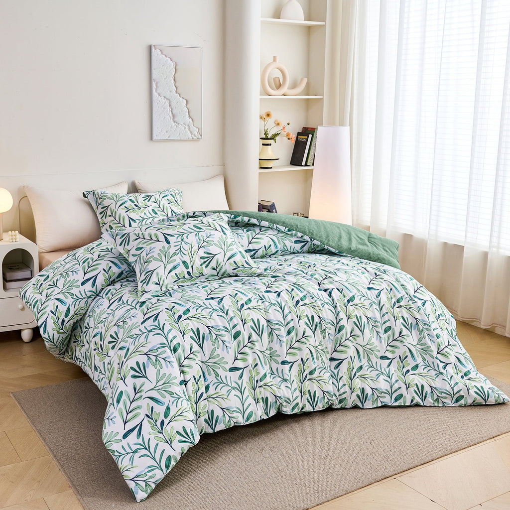 Hypoallergenic Cloud 3-Piece Floral Comforter Set King Size, Green and White Botanical, Soft Microfiber All-Season Bedding for Adults & Teens - Luxurious Quilted Duvet Cover Set Detail