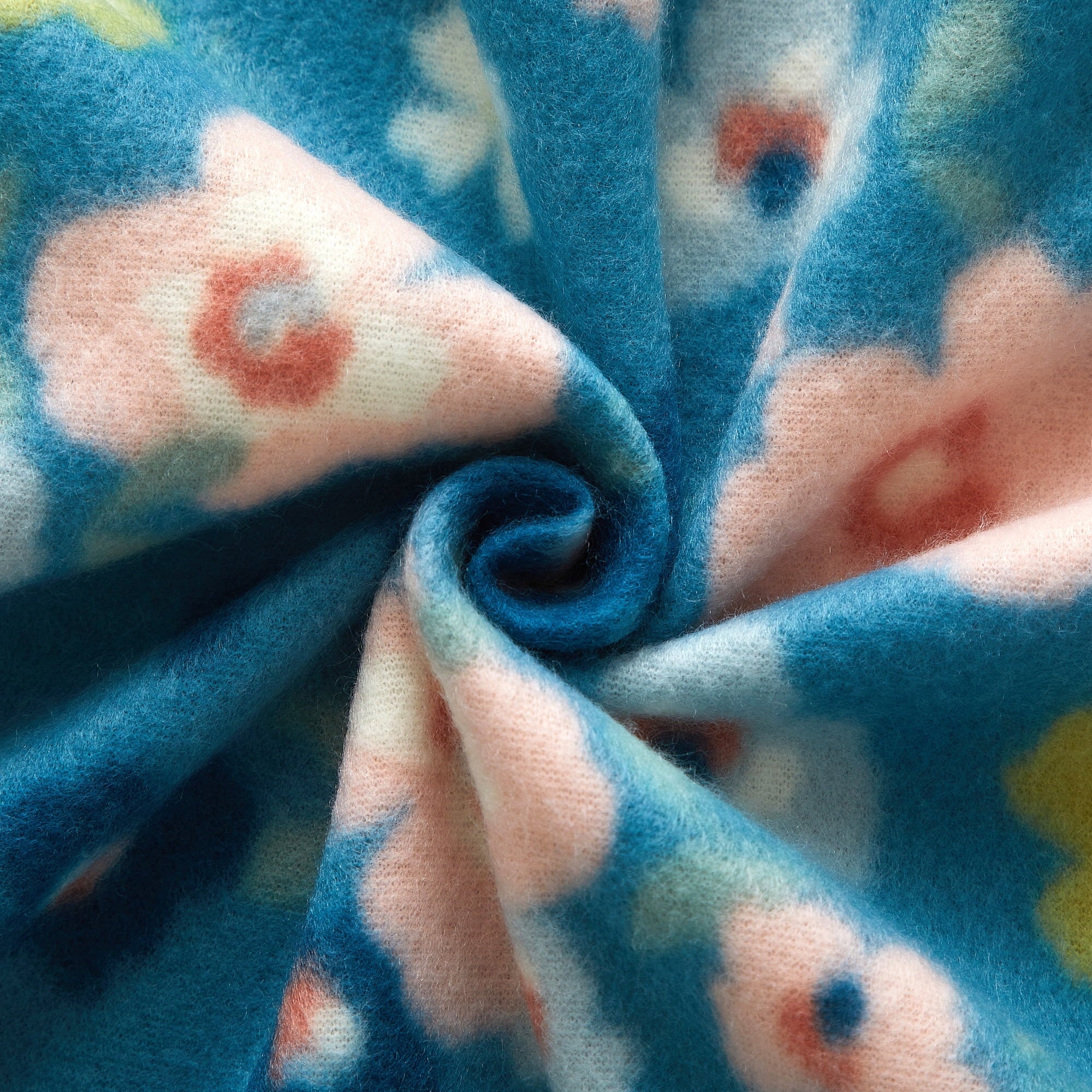 Reversible Sherpa Cozy Fleece Throw Blanket Delightful Floral 50" x 60", All Ages - Luxury Knitted Decorative Throw Blanket with Fringes Detail