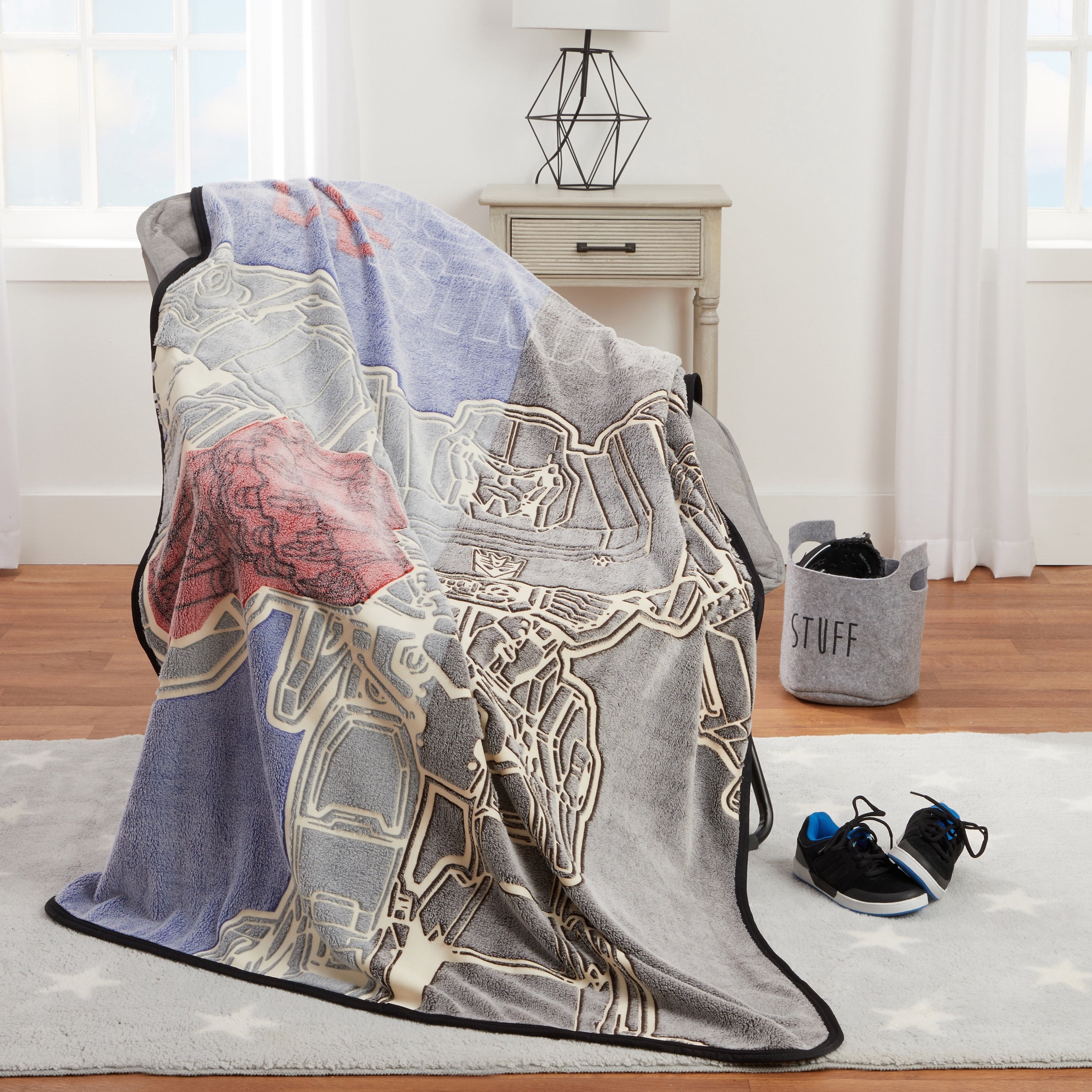 Decorative Knitted Kids Fleece Throw Blanket, 46x60, Glows-In-The-Dark - Lightweight Plush Warm Blanket for All Seasons Detail