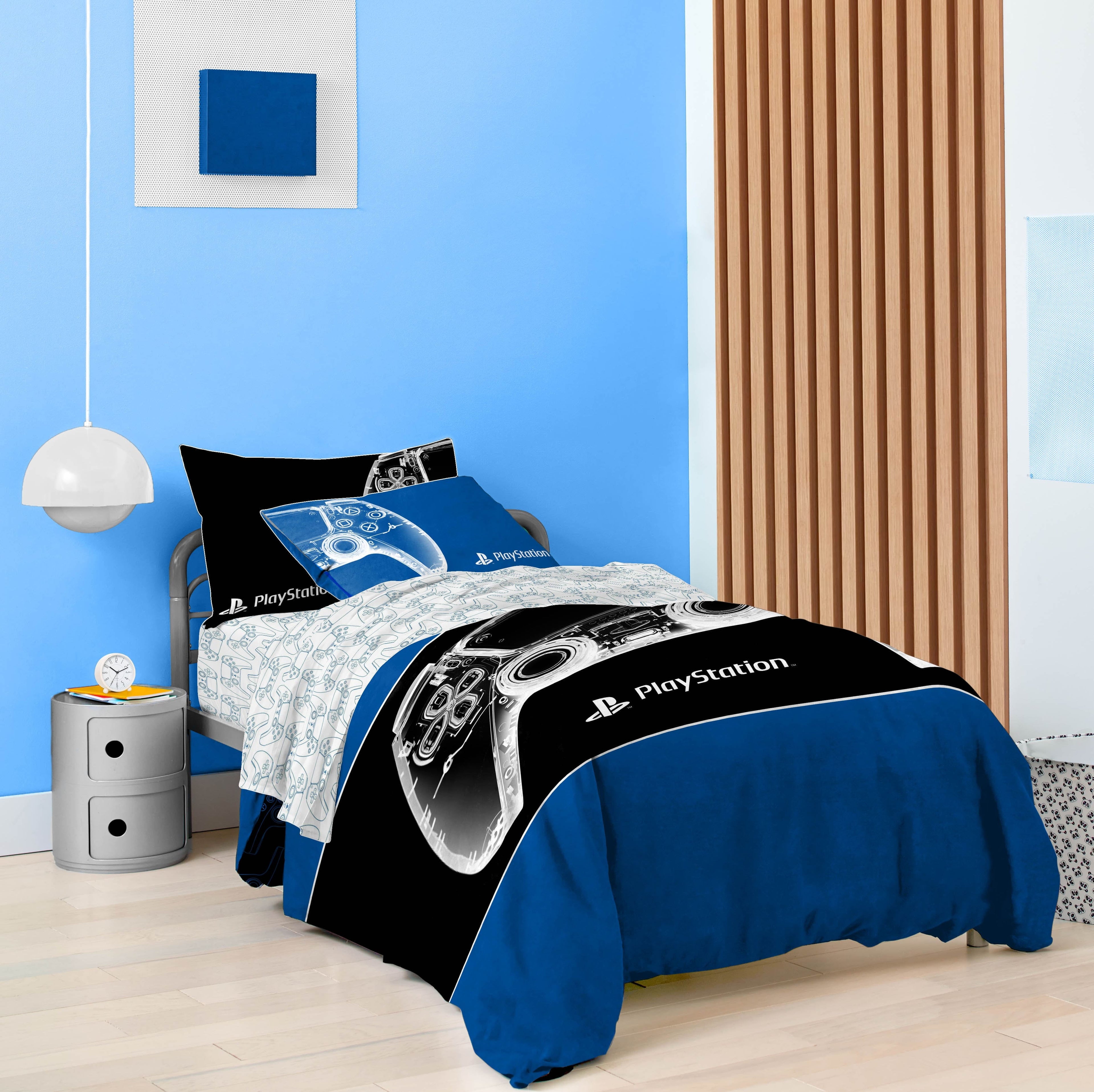 Hypoallergenic Cloud X-Ray Kids 2 Piece Blue Reversible Comforter and Pillowcase Set, Twin/Full - Luxurious Quilted Duvet Cover Set Detail