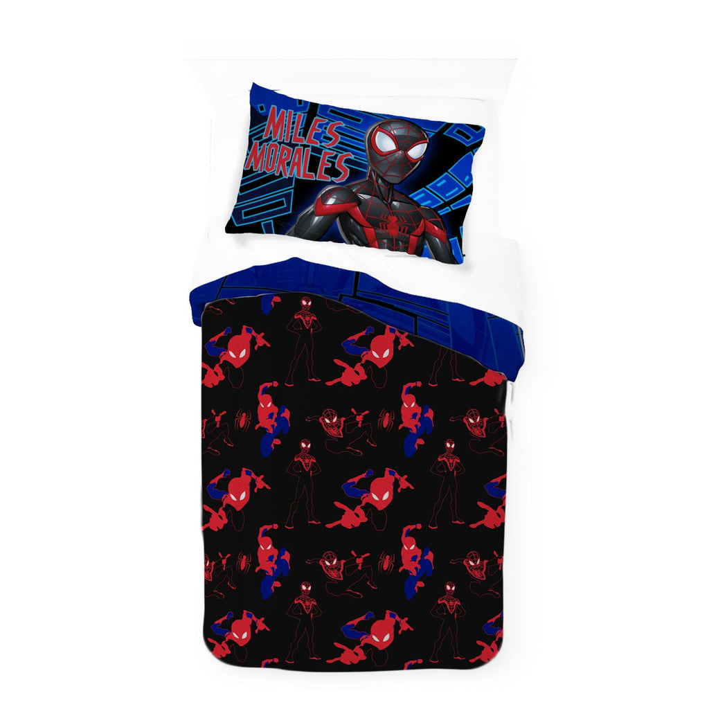 All-Season Spiderman Techno City Kids 2 Piece Blue Reversible Comforter and Pillowcase Set, Twin/Full - Luxurious Quilted Duvet Cover Set Detail
