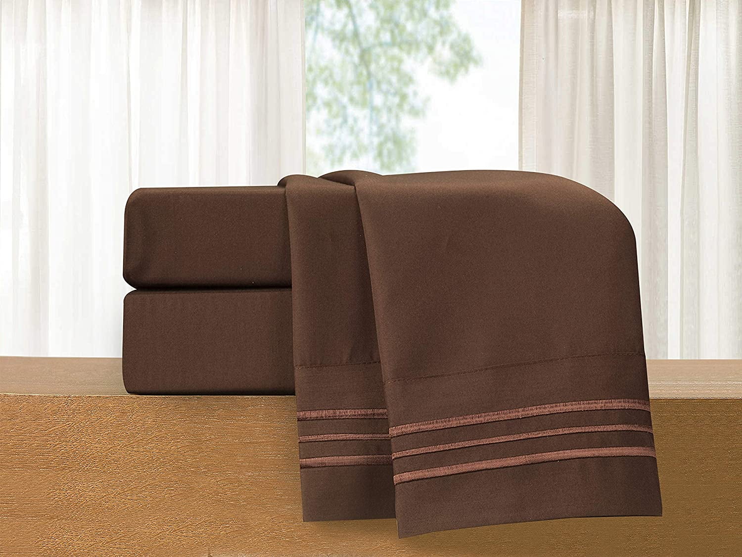Ultra-Soft 1500 Series Microfiber Bed Sheets 4-Piece Set, Deep Pocket, Twin/Twin XL Chocolate Brown - Luxury Bed Sheet Set with Deep Pockets Detail