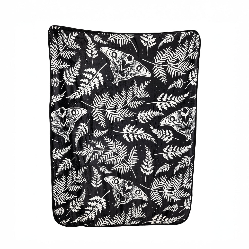 Cozy Fleece Black and White Polyester Throw Blanket, 50" X 60" - Cozy Fleece Throw Blanket for Couch & Bed Detail