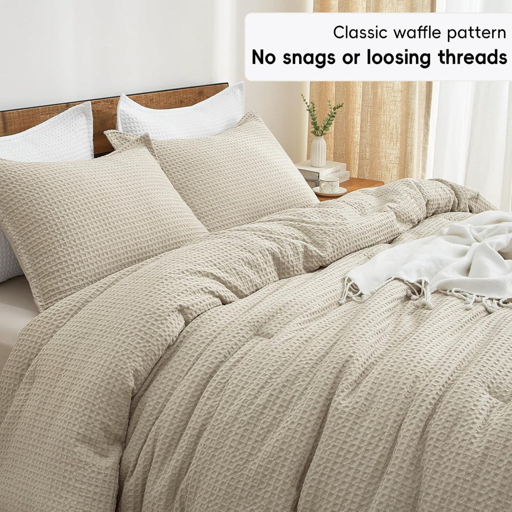 Luxurious Quilted 3-Piece Waffle Weave Comforter Set Queen Size, Lightweight Comfy Bedding Set for All Season, Ultra Soft Textured 1 Co... - Hypoallergenic Ultra-Fluffy Quilt for Winter Detail