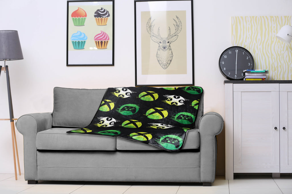 Super Soft Flannel Head Glow In The Dark Kids Throw Blanket, 46 x 60, Microfiber, Black - Lightweight Plush Warm Blanket for All Seasons Detail