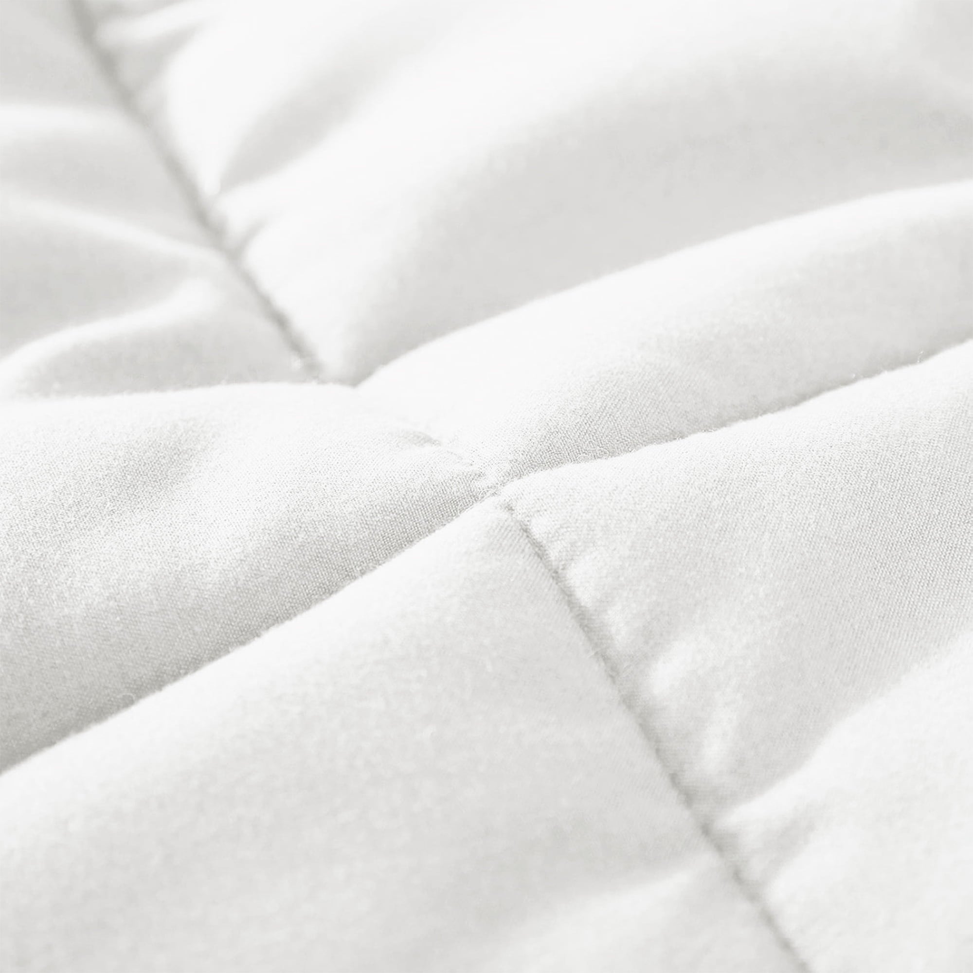 Fluffy Down Alternative Queen Comforter Set White, 3-Piece Solid Comforter Duvet Insert with Corner Tabs, Lightweight Bedding Down Alternativ... - Cloud-Like Soft Lightweight Bed Comforter Detail