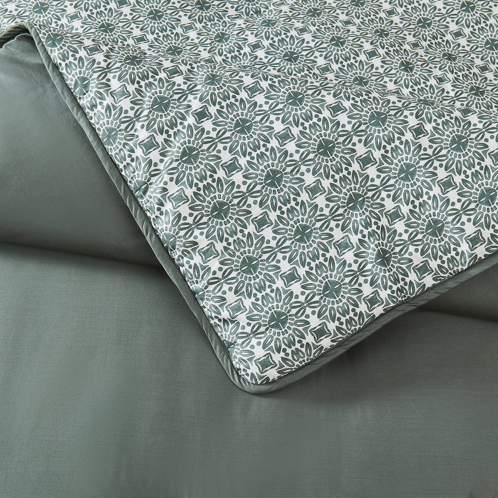 Fluffy Down Alternative 3-Piece 400 Thread Count Flag Stone Green Cotton Lyocell Blend Comforter Set, Adult King - Hypoallergenic Ultra-Fluffy Quilt for Winter Detail