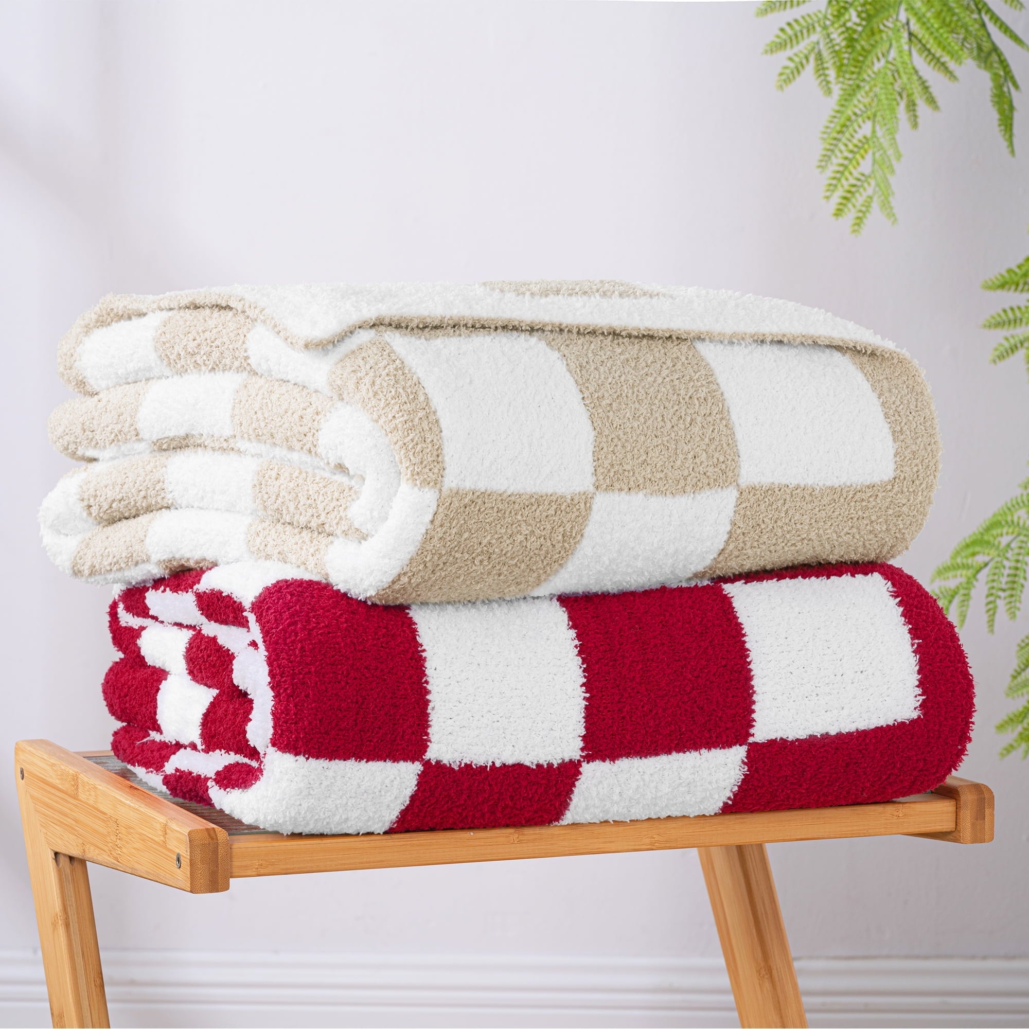 Cozy Fleece Checkered Knit Throw Blanket, Ultra Soft Cozy Fluffy Checkerboard Blankets, Lightweight Fuzzy Plush Throw for Couch a... - Super Soft Reversible Sherpa Flannel Blanket Detail