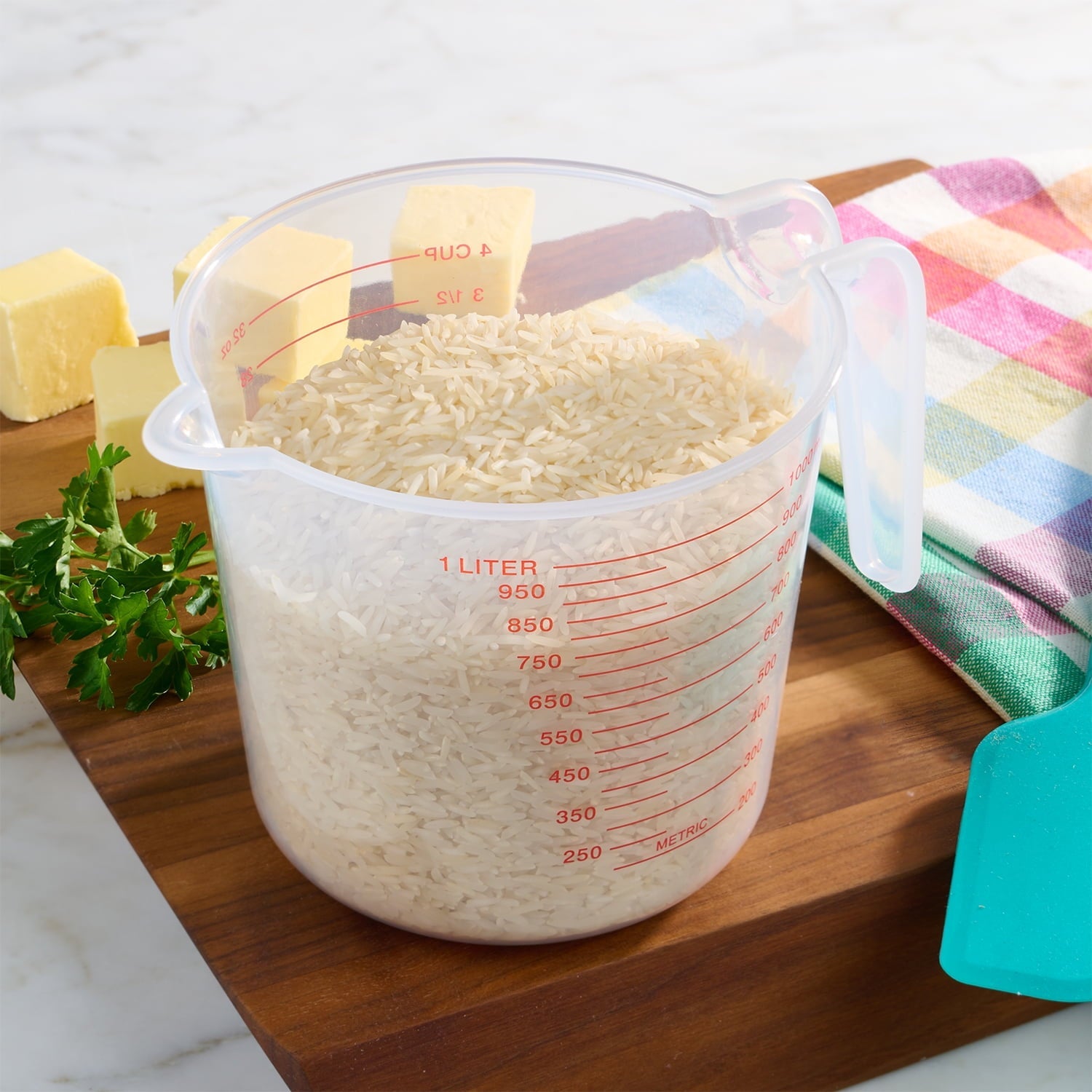 Premium Kitchen (12 pack) 4 Cup PP Plastic Measuring Cup, 32 oz, Clear - Innovative Kitchen Helper for Modern Cooking Detail