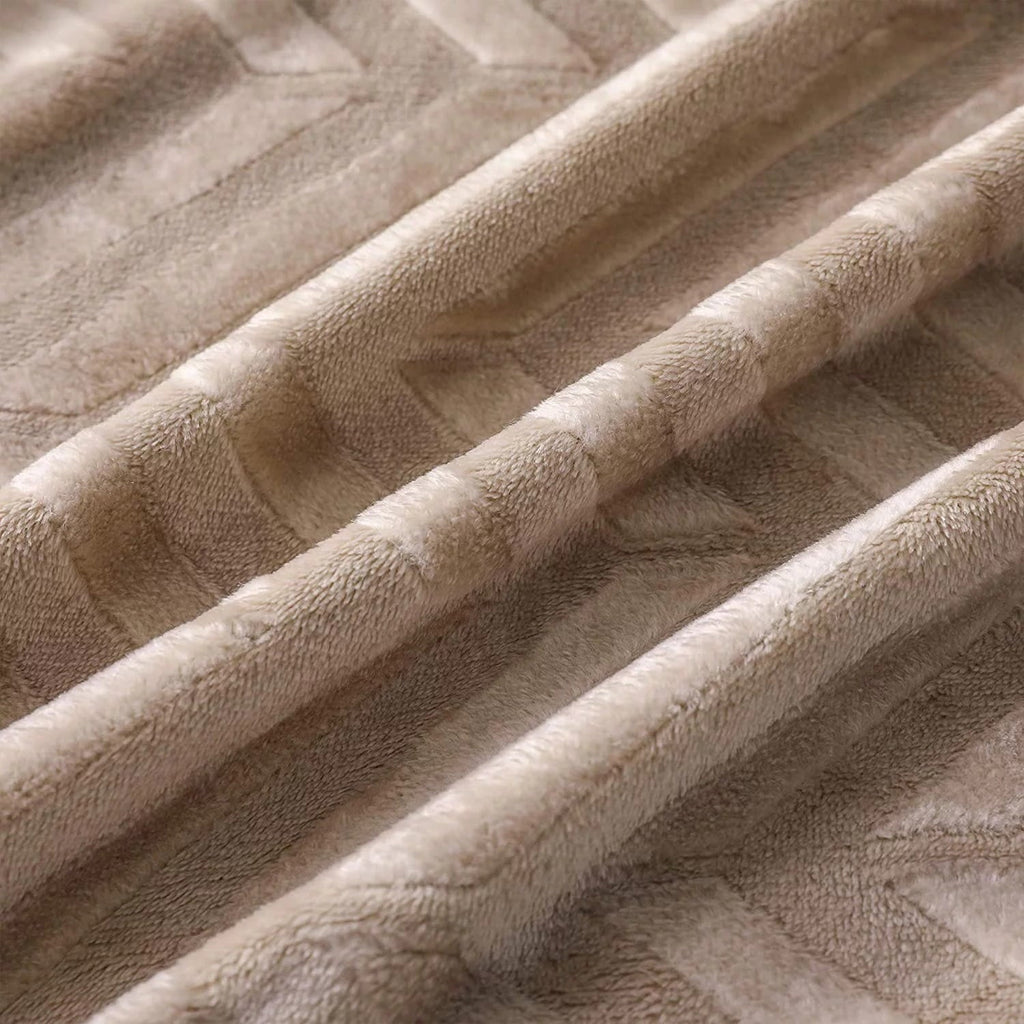 Decorative Knitted Soft Flannel Fleece Lightweight 50"x60" Throw Blanket, Brushed Chevron Design Fluffy Plush Cozy Blanket for All Seaso... - Super Soft Reversible Sherpa Flannel Blanket Detail