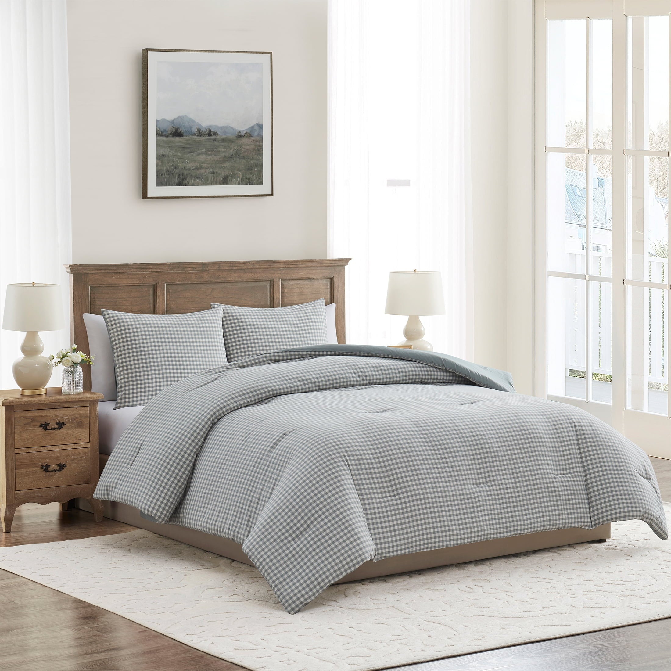 Hypoallergenic Cloud Full/Queen Comforter Set, All-Season, 3-Piece, Green Gingham Plaid - Cloud-Like Soft Lightweight Bed Comforter Detail