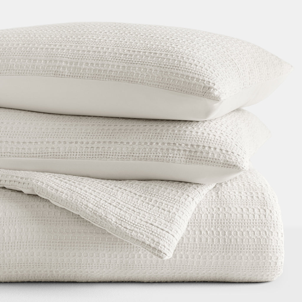Hypoallergenic Cloud Textured Waffle Comforter Set ins Natural Waffle Comforter Bedding Sets, King/Cal King Size Bedding - All-Season Down Alternative Comforter Insert Detail
