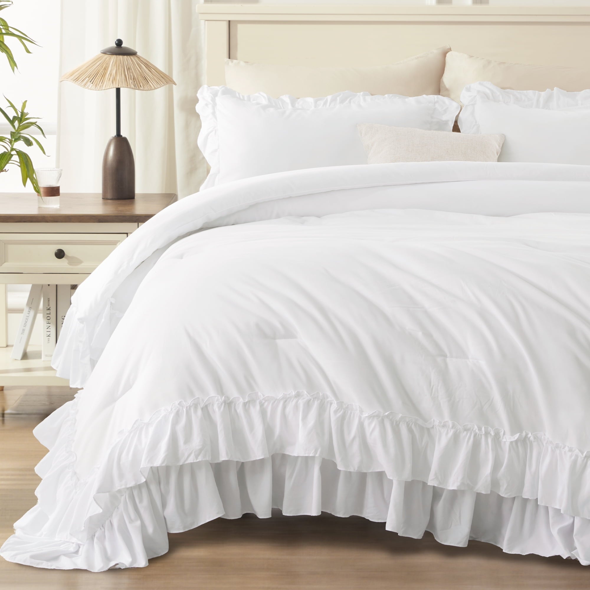 Fluffy Down Alternative Queen Comforter Set White - 3 Pieces Soft Fluffy Ruffle Bedding Comforter Sets for Queen Bed, All Season Farmhouse Li... - Cloud-Like Soft Lightweight Bed Comforter Detail