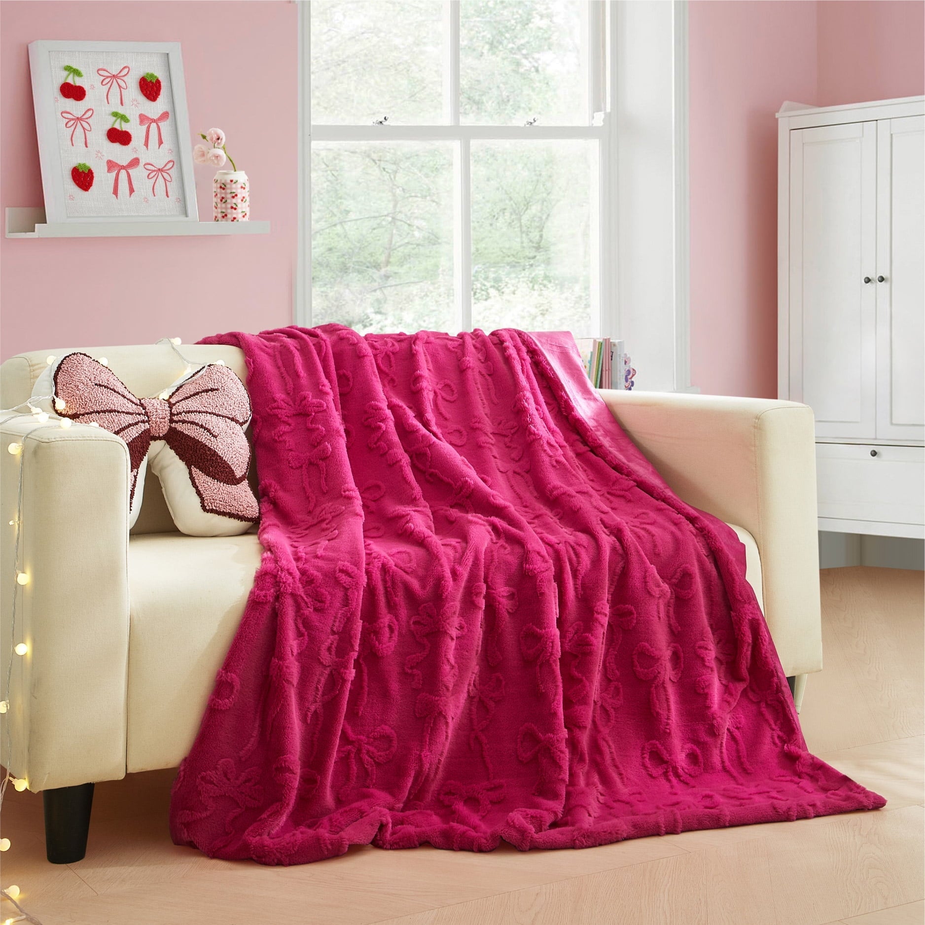 Reversible Sherpa Gen Z 50" x 60"Carved Bow Faux Fur Throw - Luxury Knitted Decorative Throw Blanket with Fringes Detail