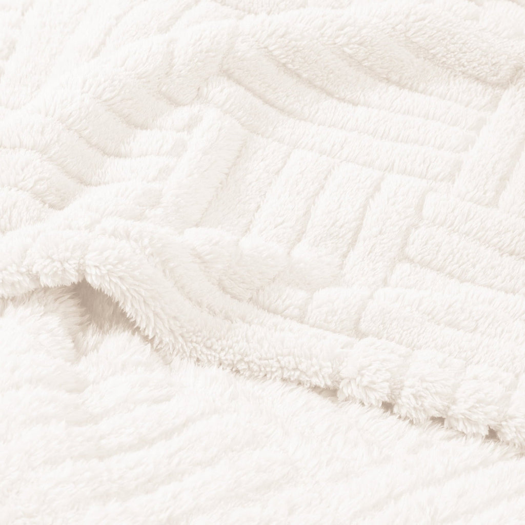 Reversible Sherpa Fluffy Fleece Throw Blanket 50"x60" for Couch, Bed, Sofa, Fuzzy Soft Cozy Throw with Decorative Jacquard Pattern for ... - Lightweight Plush Warm Blanket for All Seasons Detail