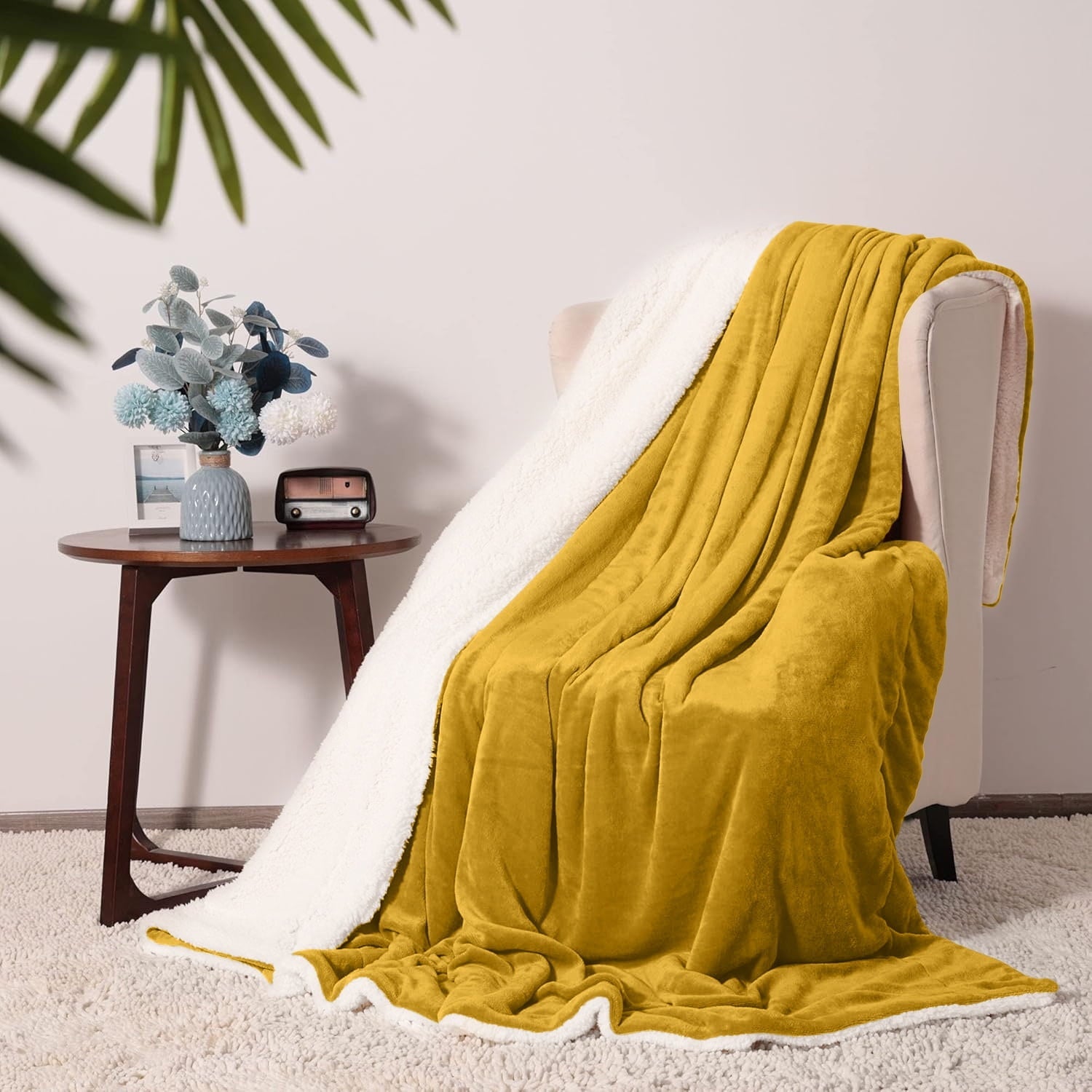 Decorative Knitted Moonlight20015 Sherpa Blanket Fluffy Plush Couch & Travel Blanket Reversible Throw Size Ochre Color - Cozy Fleece Throw Blanket for Couch & Bed Detail