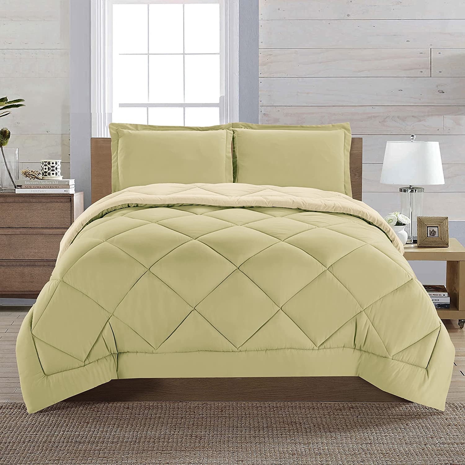 Fluffy Down Alternative 3-Piece Comforter Set - Reversible, Box Stitched Down Alternative, King/California King, All Season Suitable, Sage/Cream - All-Season Down Alternative Comforter Insert Detail