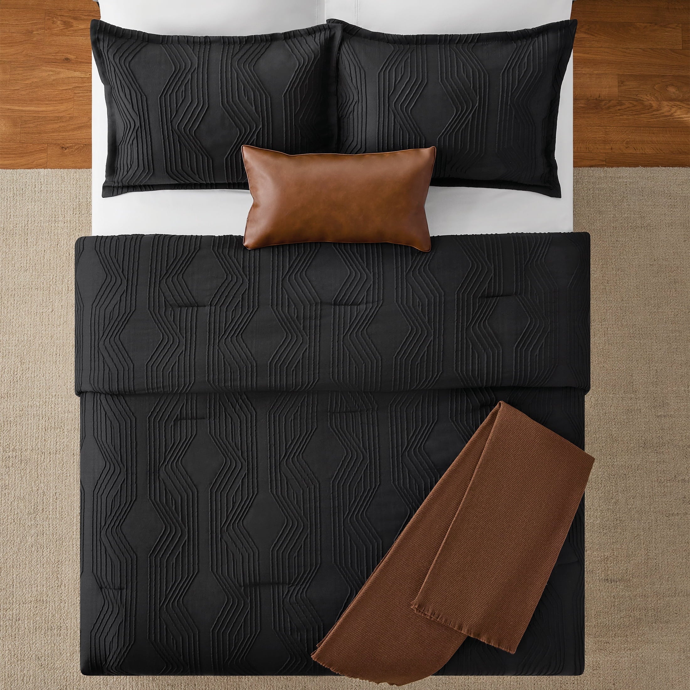 Fluffy Down Alternative Full/Queen Comforter Set, All-Season, 5-Piece, Black Jacquard Geo - Hypoallergenic Ultra-Fluffy Quilt for Winter Detail
