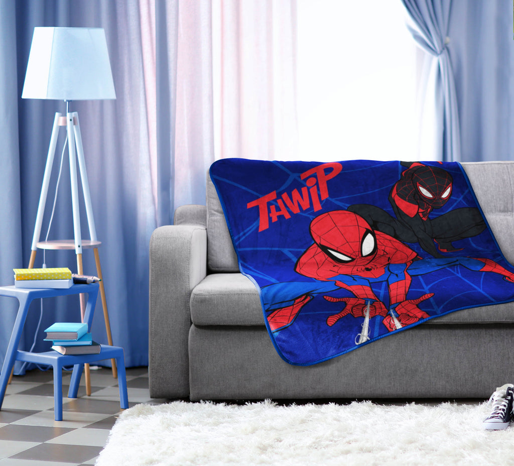 Lightweight Warm Kids Throw Blanket, 46 x 60, Microfiber, Blue, Marvel - Lightweight Plush Warm Blanket for All Seasons Detail