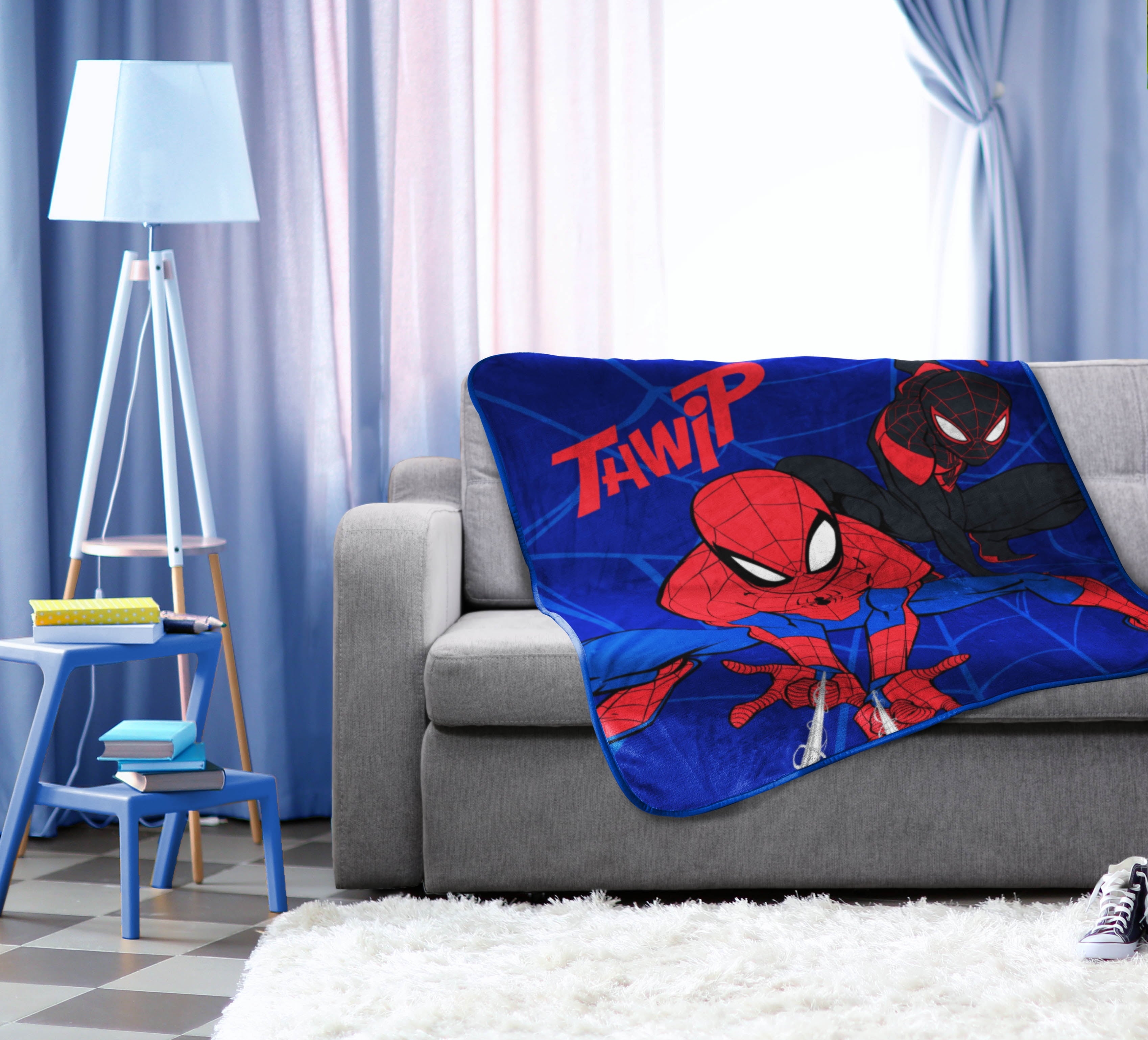 Lightweight Warm Kids Throw Blanket, 46 x 60, Microfiber, Blue, Marvel - Lightweight Plush Warm Blanket for All Seasons Detail