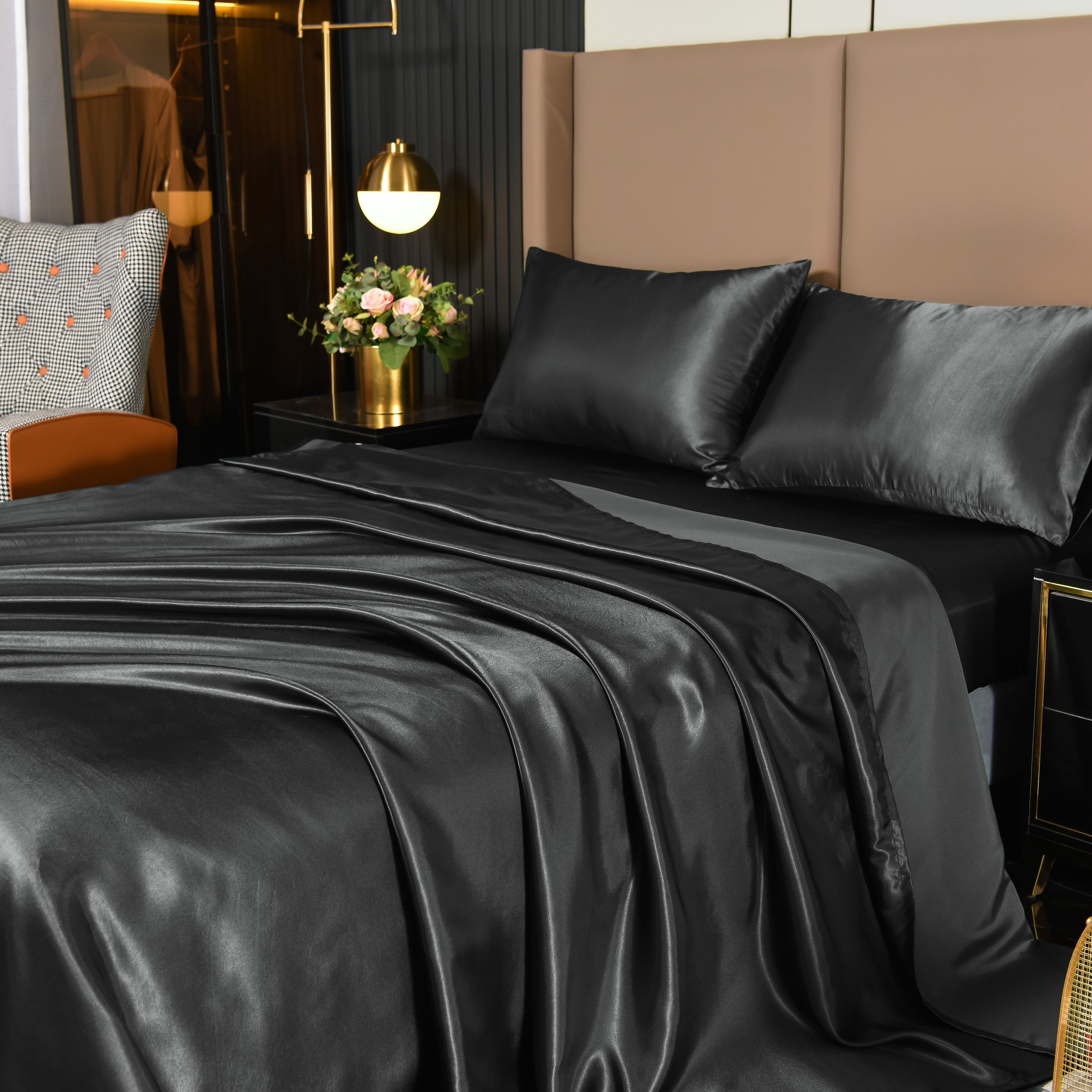 Premium Egyptian Cotton Satin Sheets Full Black Luxury Silky Bed Sheets 1800 Microfiber Sheet Set 4 Pcs - Luxury Bed Sheet Set with Deep Pockets Detail