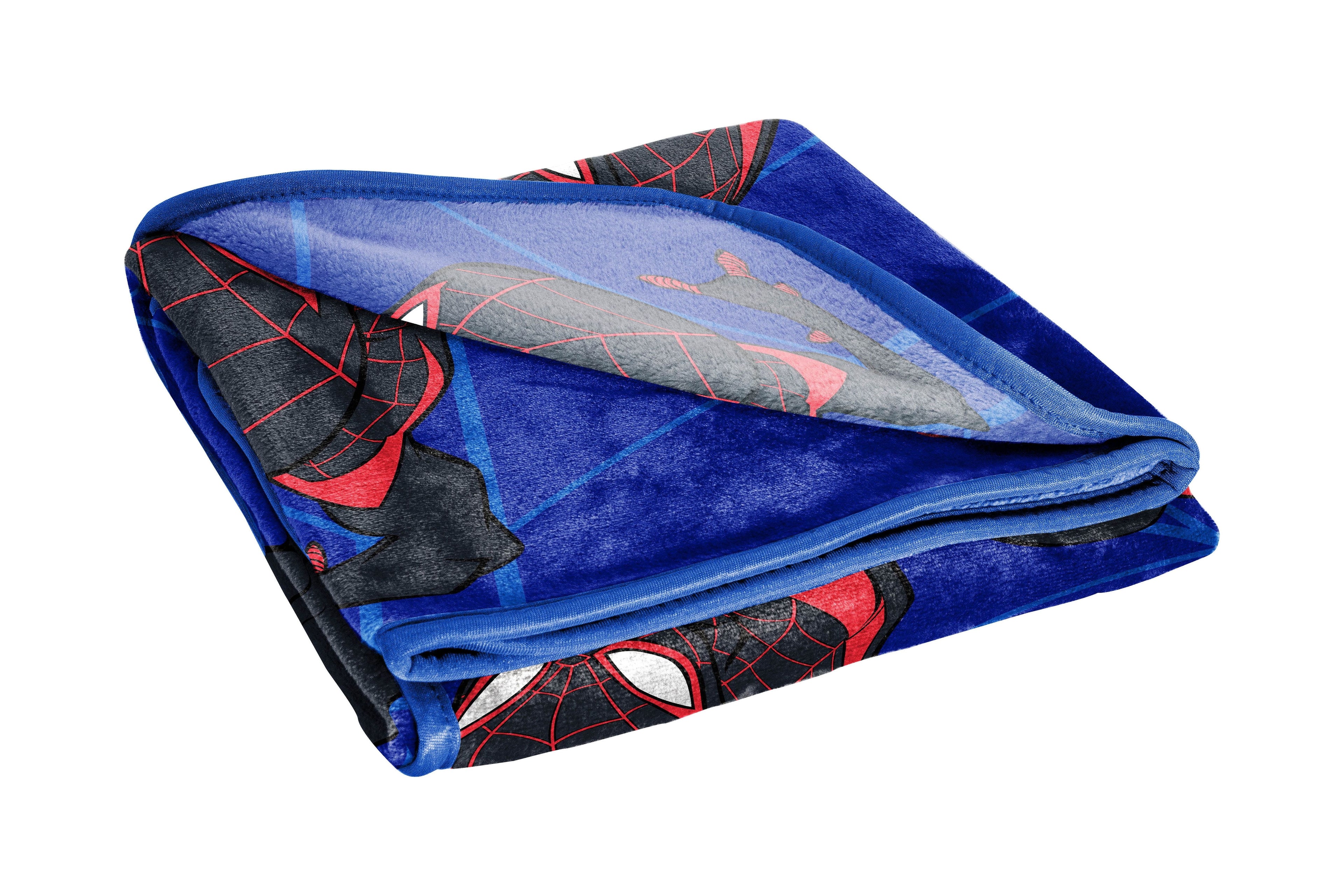 Lightweight Warm Kids Throw Blanket, 46 x 60, Microfiber, Blue, Marvel - Lightweight Plush Warm Blanket for All Seasons Detail