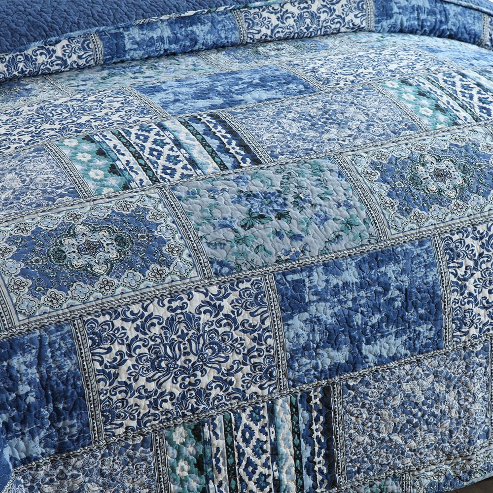 Hypoallergenic Cloud Quilt Comforter Cotton Bedding Set With Shams, Vintage Blue, King - Cloud-Like Soft Lightweight Bed Comforter Detail