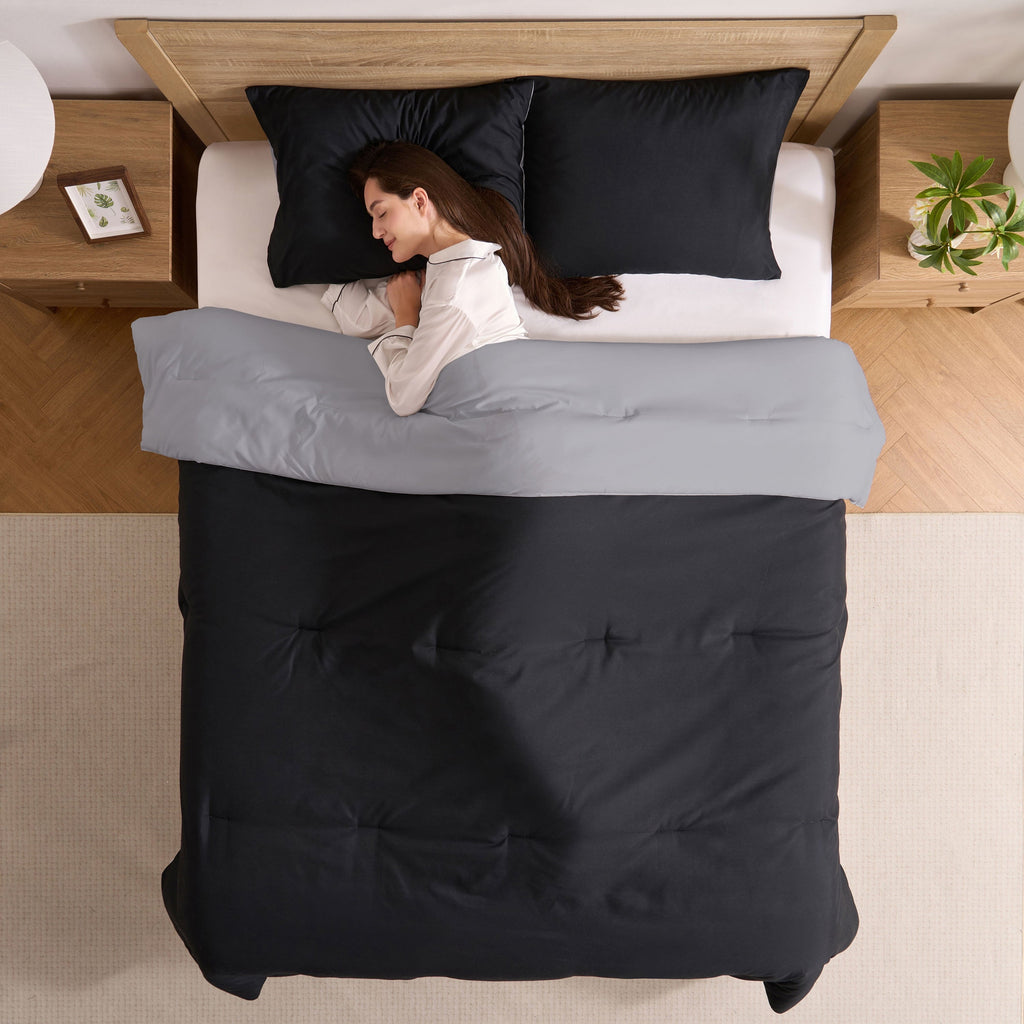 Heavyweight Warmth Comforter Sets, All Season Lightweight Reversible Queen Comforter Set, 3-Pc Bedding Sets, Black/Charcoal gray - All-Season Down Alternative Comforter Insert Detail