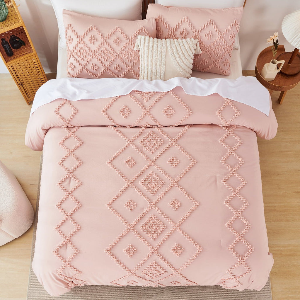 Fluffy Down Alternative Pink Diamond Jacquard Comforter Set Queen 3 Pcs Bohemian Tufts Quilt Set for Kids Girls Adult 100% Soft Microfiber Be... - Luxurious Quilted Duvet Cover Set Detail